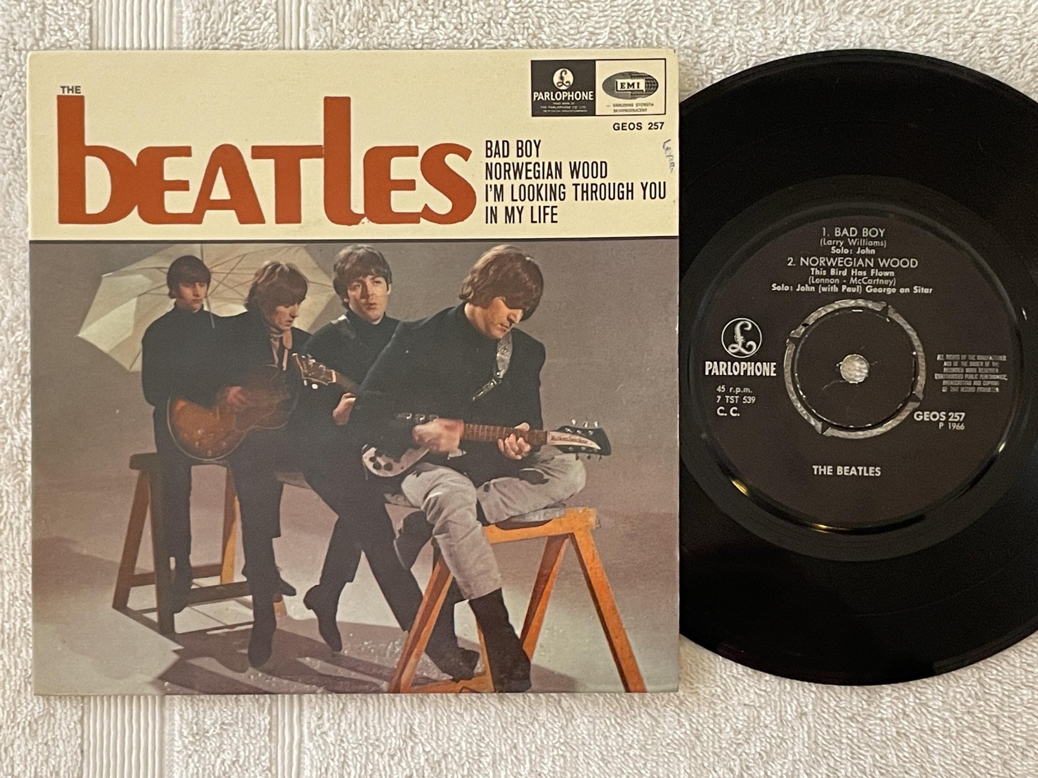 Omslagsbild för skivan THE BEATLES bad boy 7"ep -66 Swe PARLOPHONE GEOS 257 