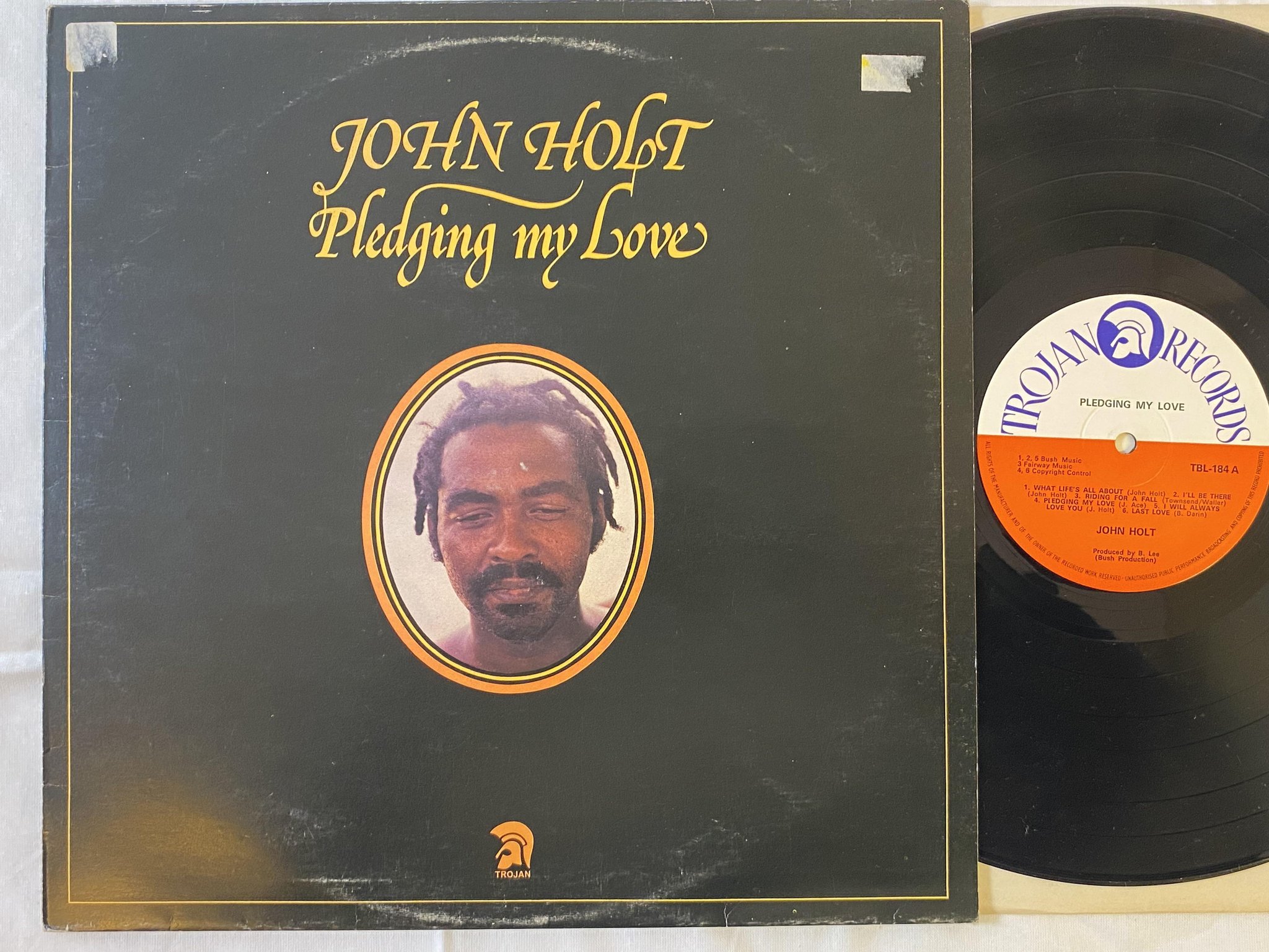 Omslagsbild för skivan JOHN HOLT pledging my love LP -72 UK TROJAN TBL-184