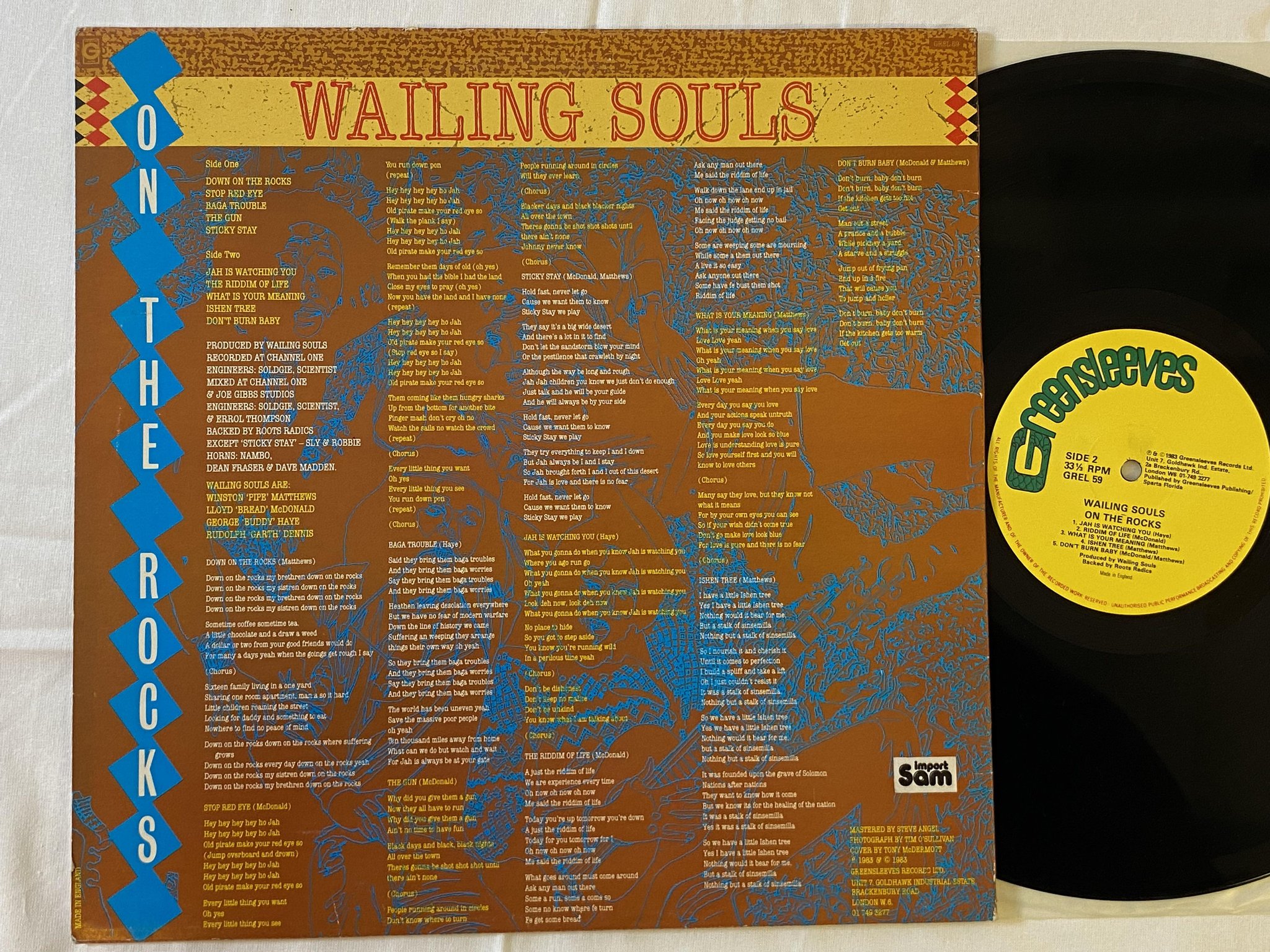 Omslagsbild för skivan WAILING SOULS on the rocks LP -83 UK GREENSLEEVES GREL 59
