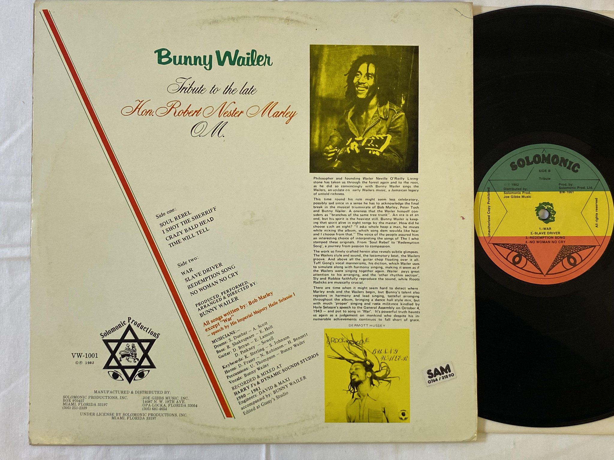 Omslagsbild för skivan BUNNY WAILER tribute LP -82 US SOLOMONIC BW-1001
