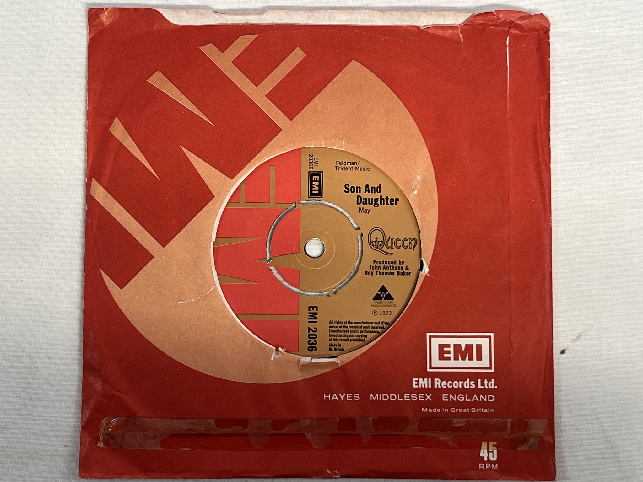 Omslagsbild för skivan QUEEN Keep Yourself Alive 7" -73 UK EMI 2036 ** rare 45 **