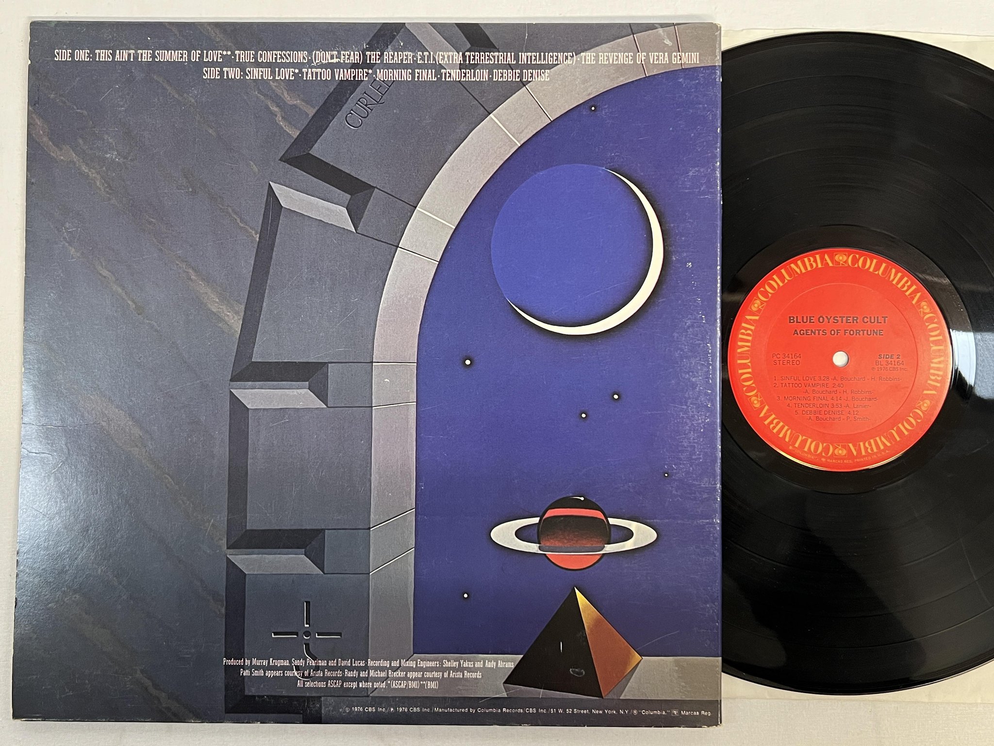 Omslagsbild för skivan BLUE ÖYSTER CULT agents of fortune LP -76 US COLUMBIA PC 34164