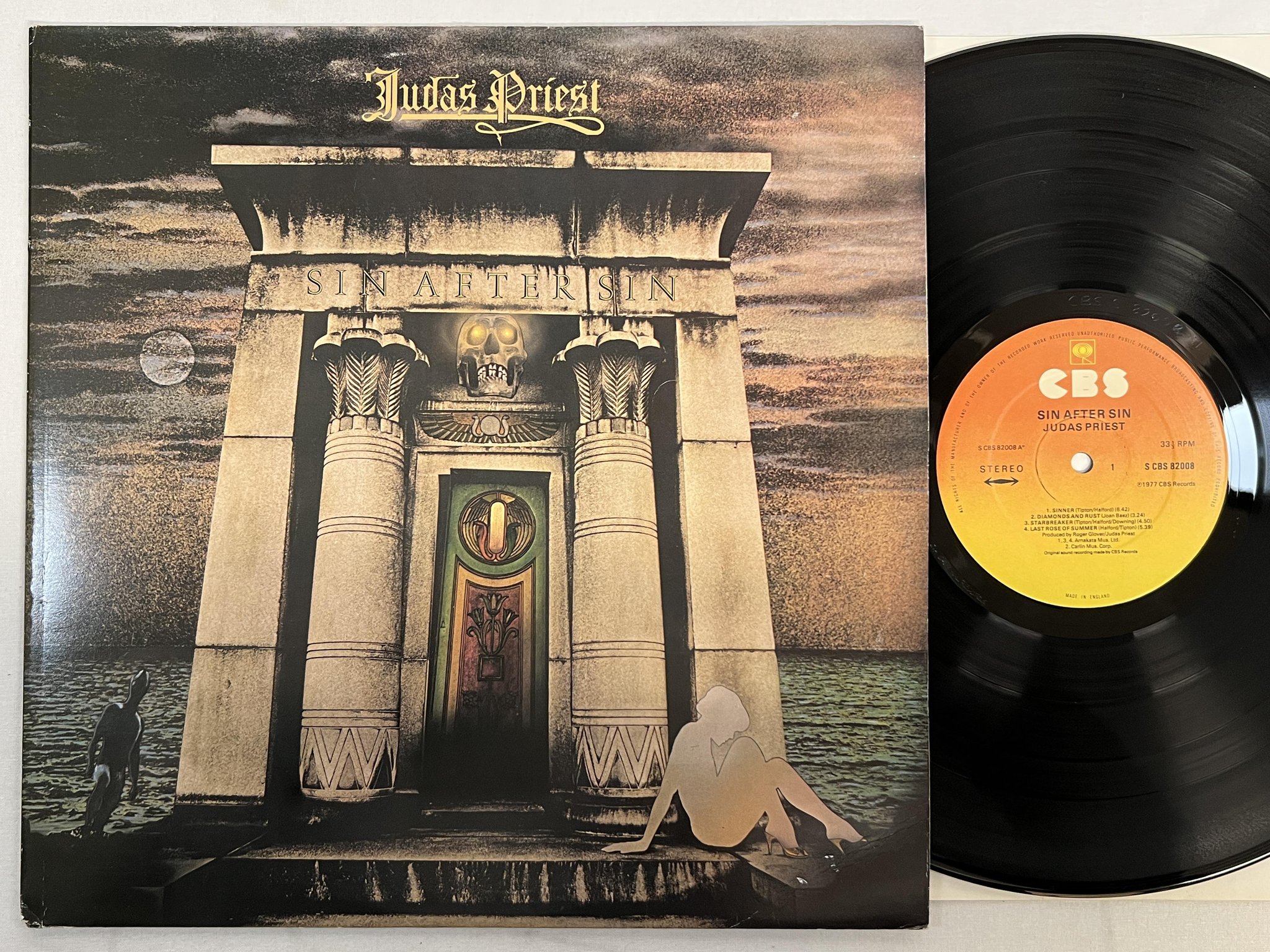 Omslagsbild för skivan JUDAS PRIEST sin after sin LP -77 UK CBS S 82008