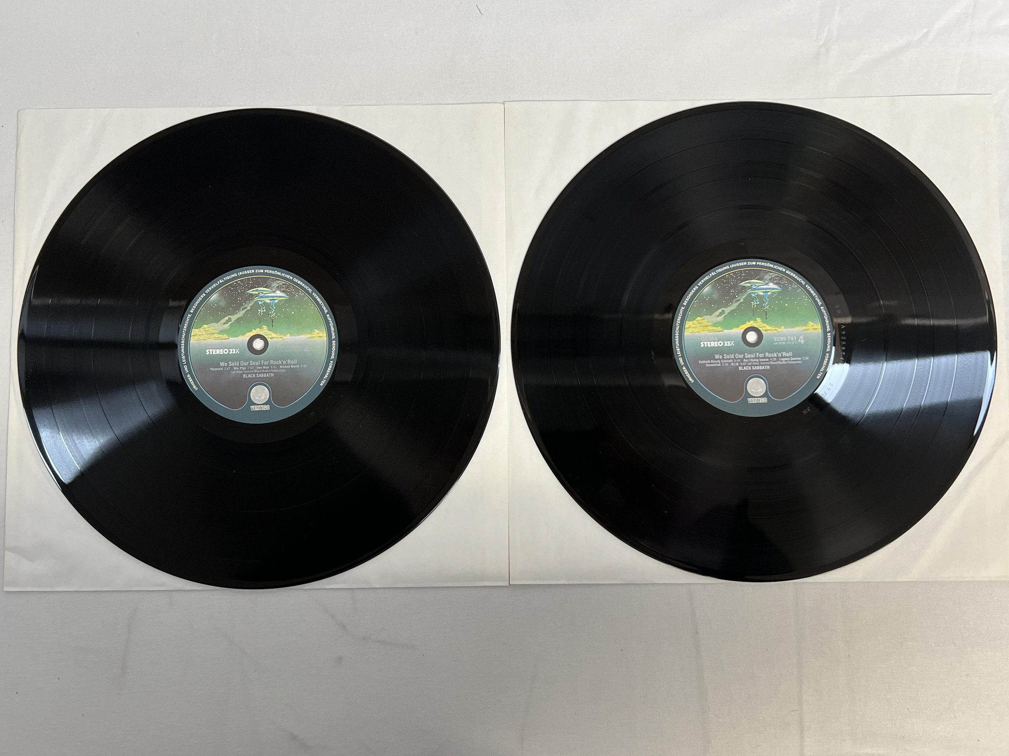 Omslagsbild för skivan BLACK SABBATH we sold our soul for rock n roll 2xLP Ger VERTIGO 9299740