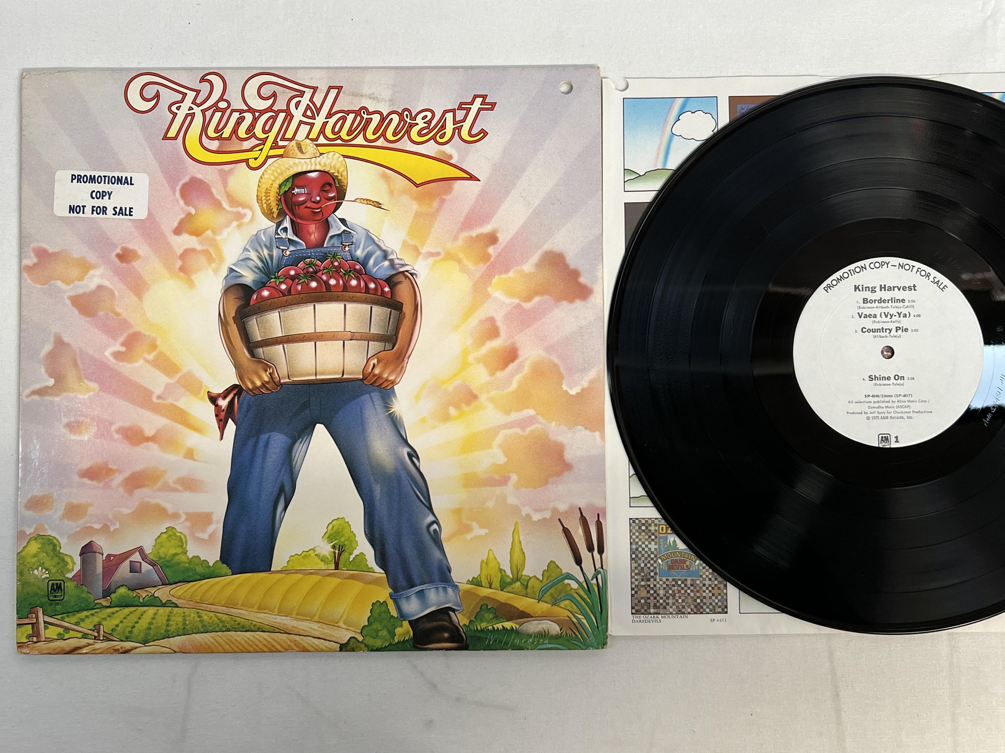 Omslagsbild för skivan KING HARVEST s/t LP -75 US promo A&M SP 4540