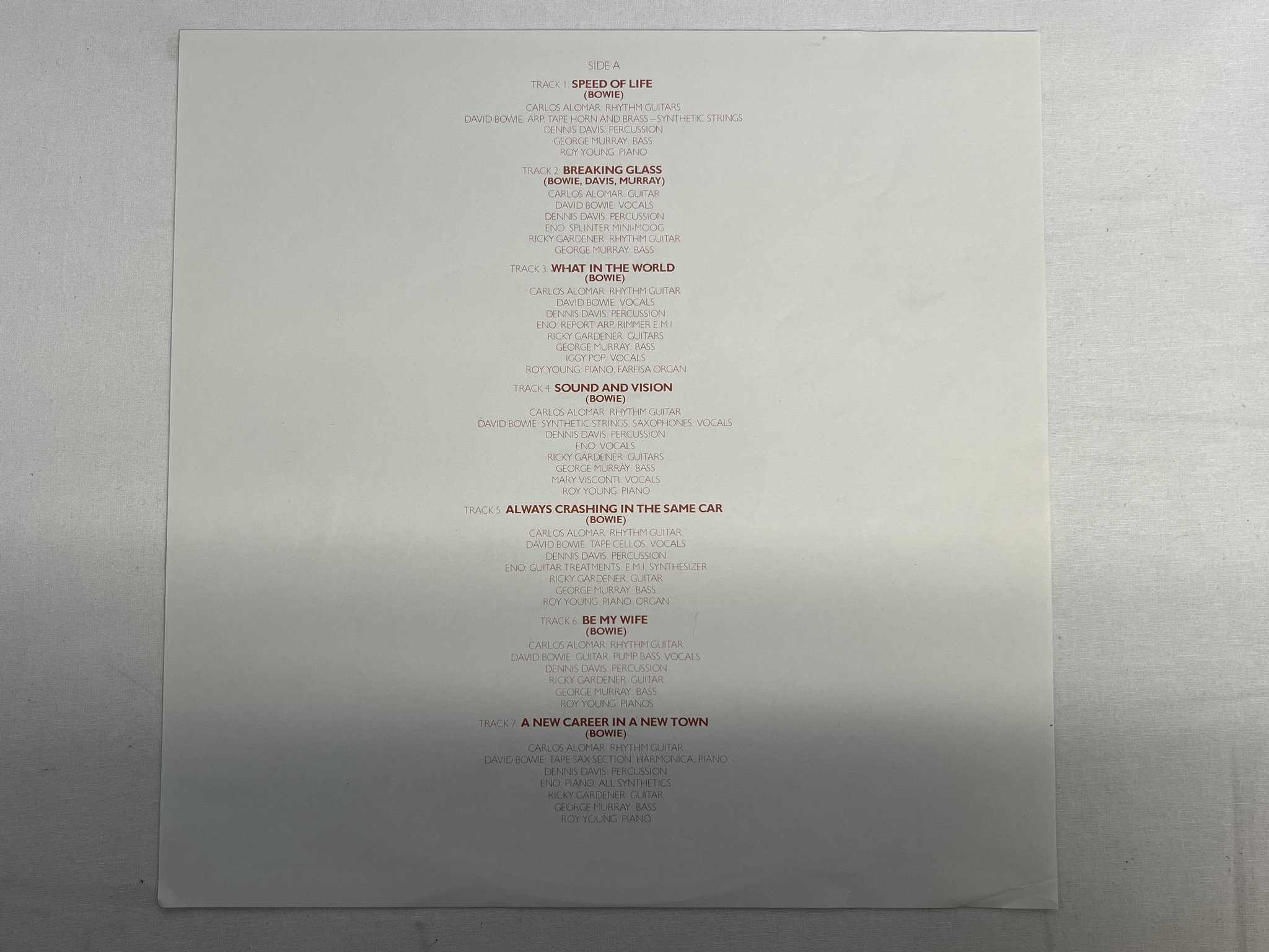 Omslagsbild för skivan DAVID BOWIE low LP -77 UK RCA PL 12030 