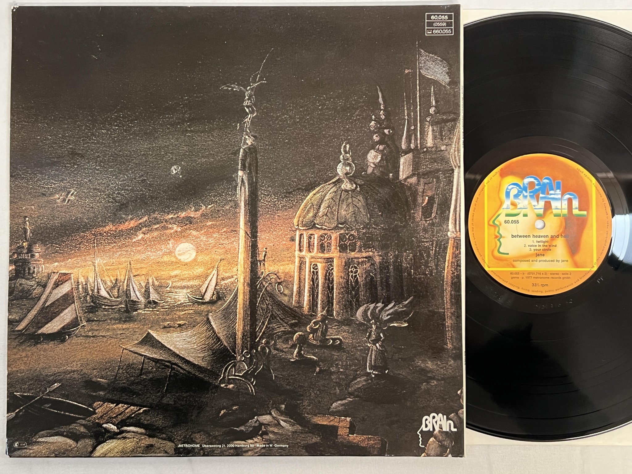 Omslagsbild för skivan JANE between heaven and hell LP -77 Ger BRAIN 60055