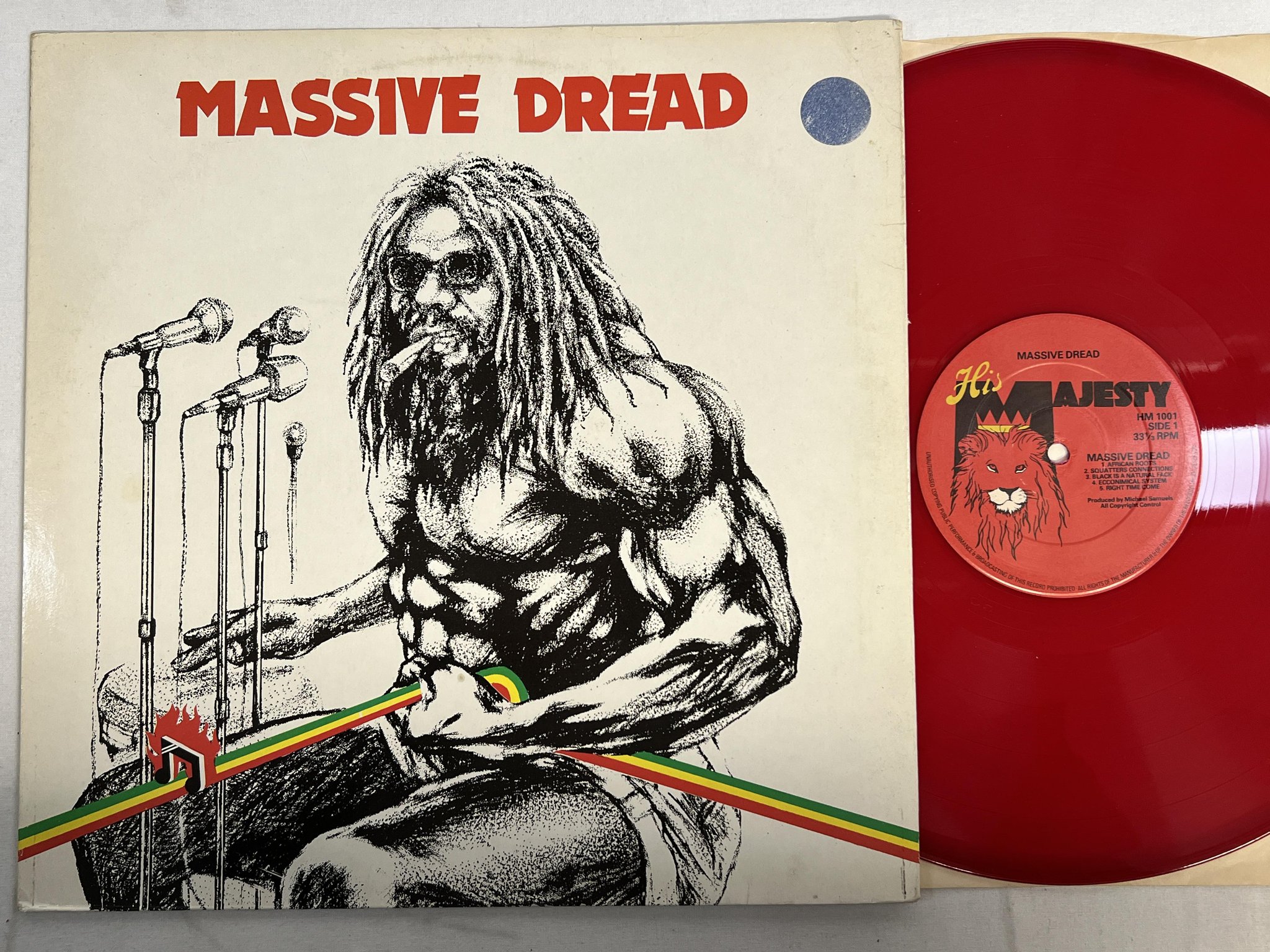 Omslagsbild för skivan MASSIVE DREAD s/t LP -79 UK HIS MAJESTY HM 1001 red vinyl ** RARE **
