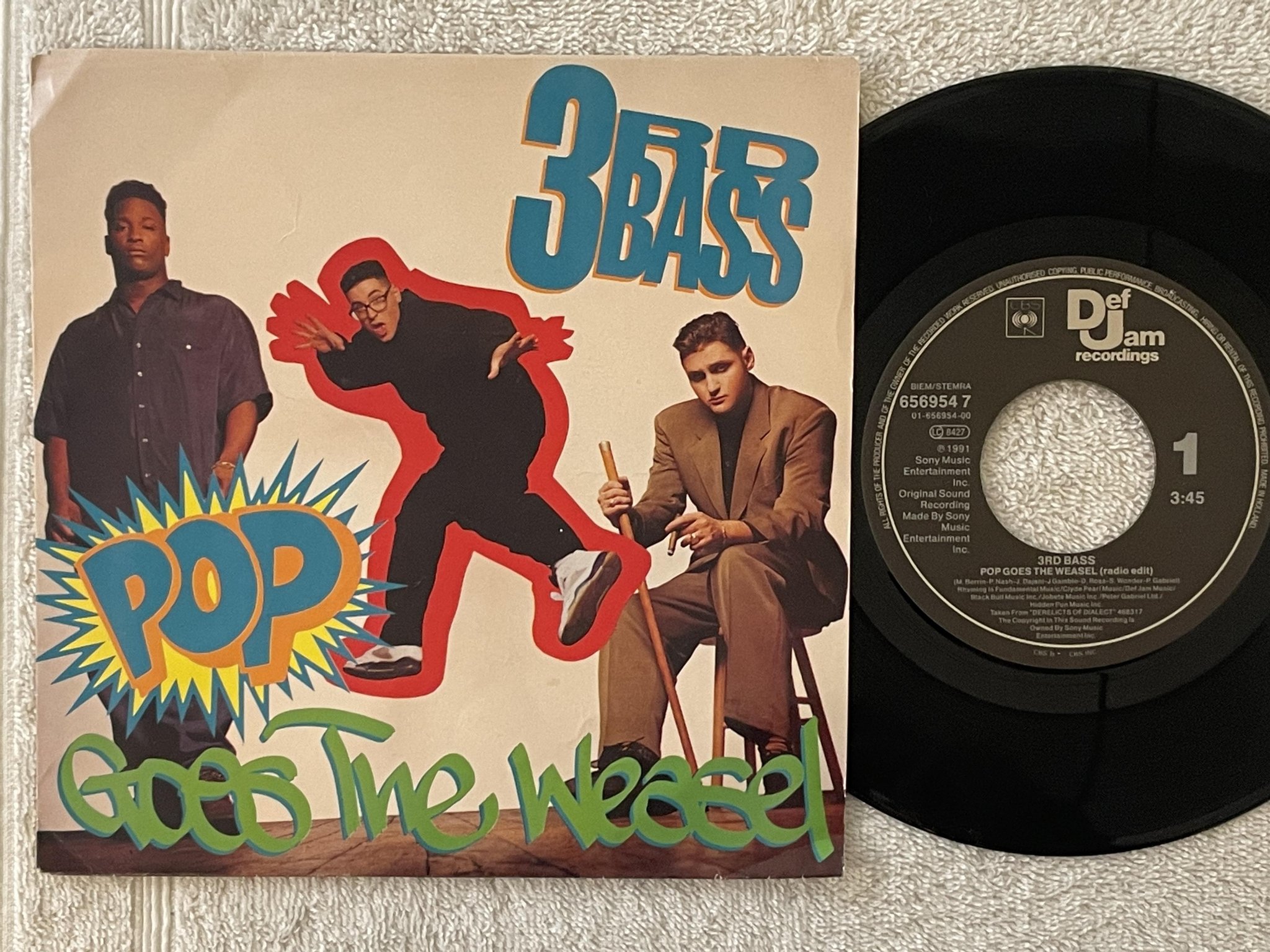 Omslagsbild för skivan 3RD BASS pop goes the weasel 7"single -91 Hol DEF JAM 6569547