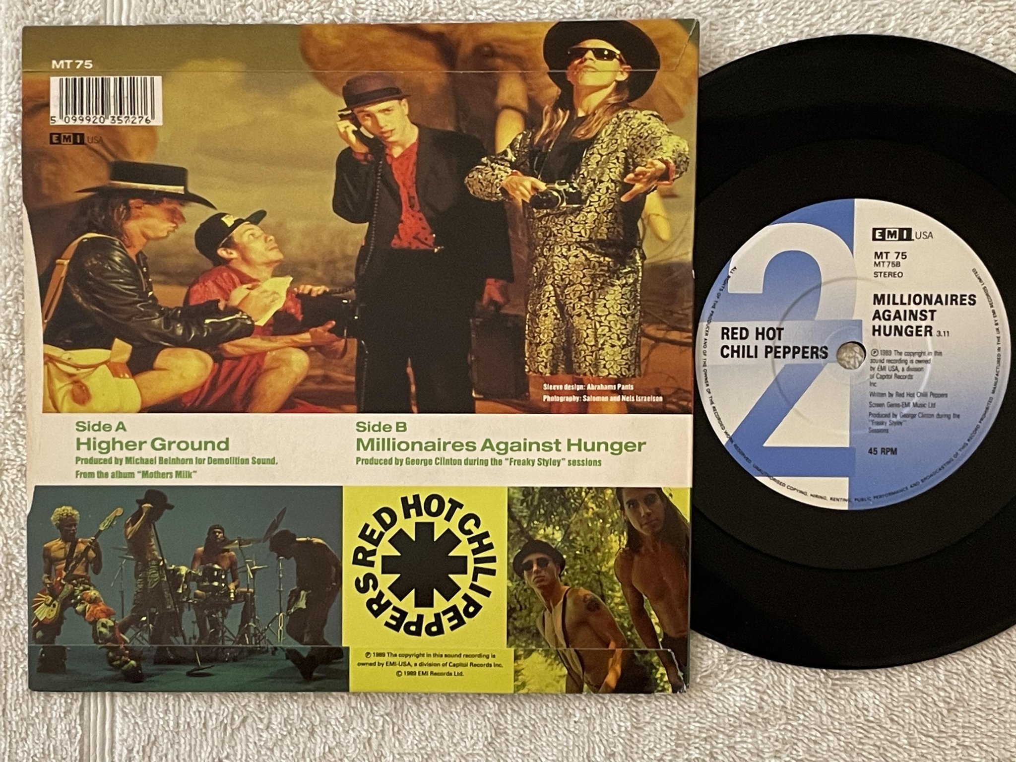 Omslagsbild för skivan RED HOT CHILI PEPPERS higher ground 7"single -89 UK EMI MT 75