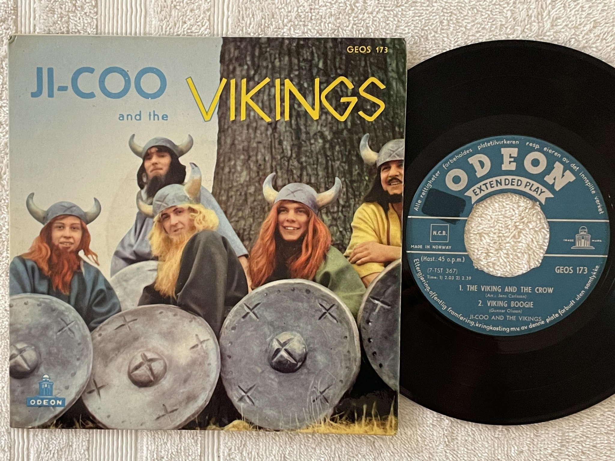 Omslagsbild för skivan JI-COO AND THE VIKINGS vikings at home 7"ep -61 ODEON GEOS 173