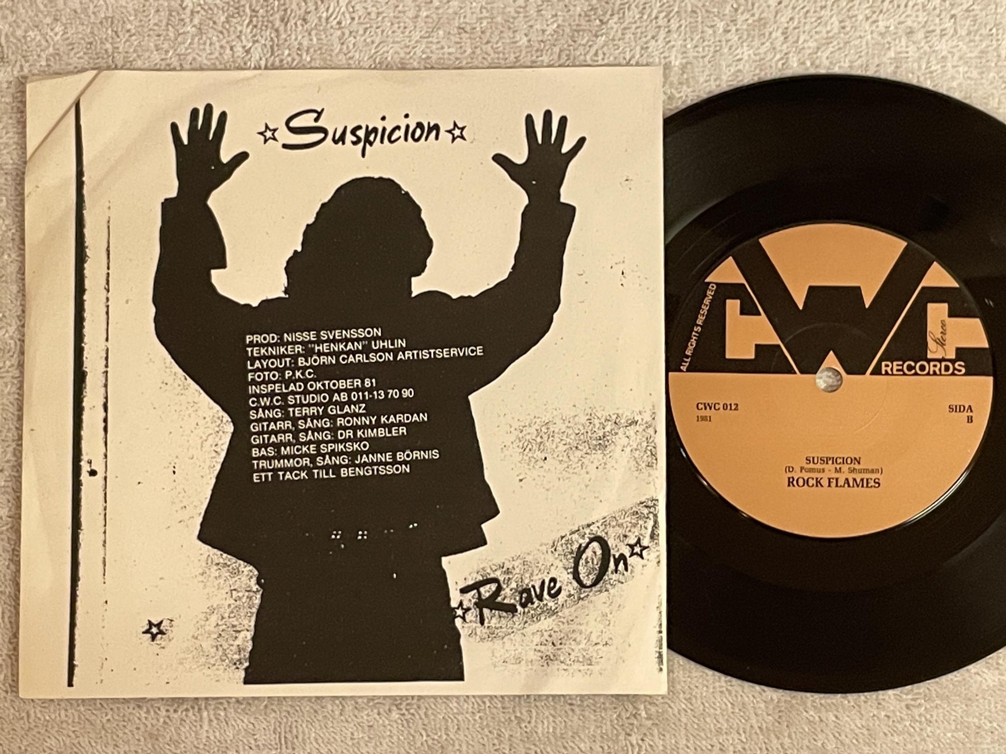 Omslagsbild för skivan ROCK FLAMES rave on 7"single -81 Swe CWC 012 