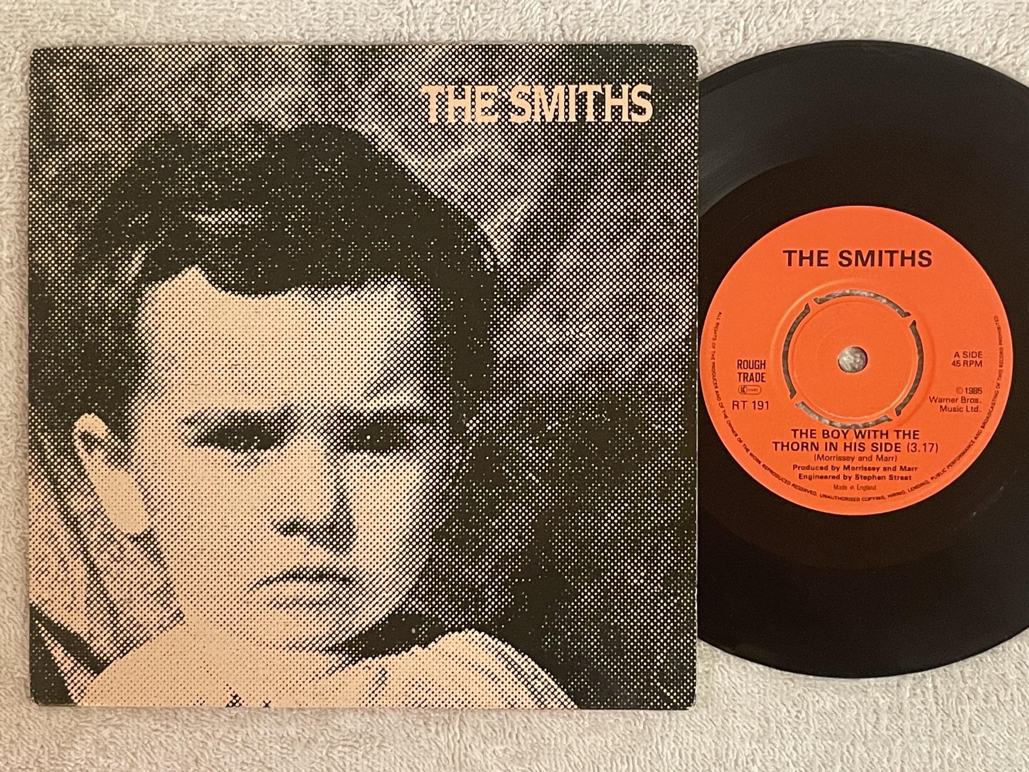 Omslagsbild för skivan THE SMITHS the boy with the thorn in his side 7" -85 UK ROUGH TRADE RT 191