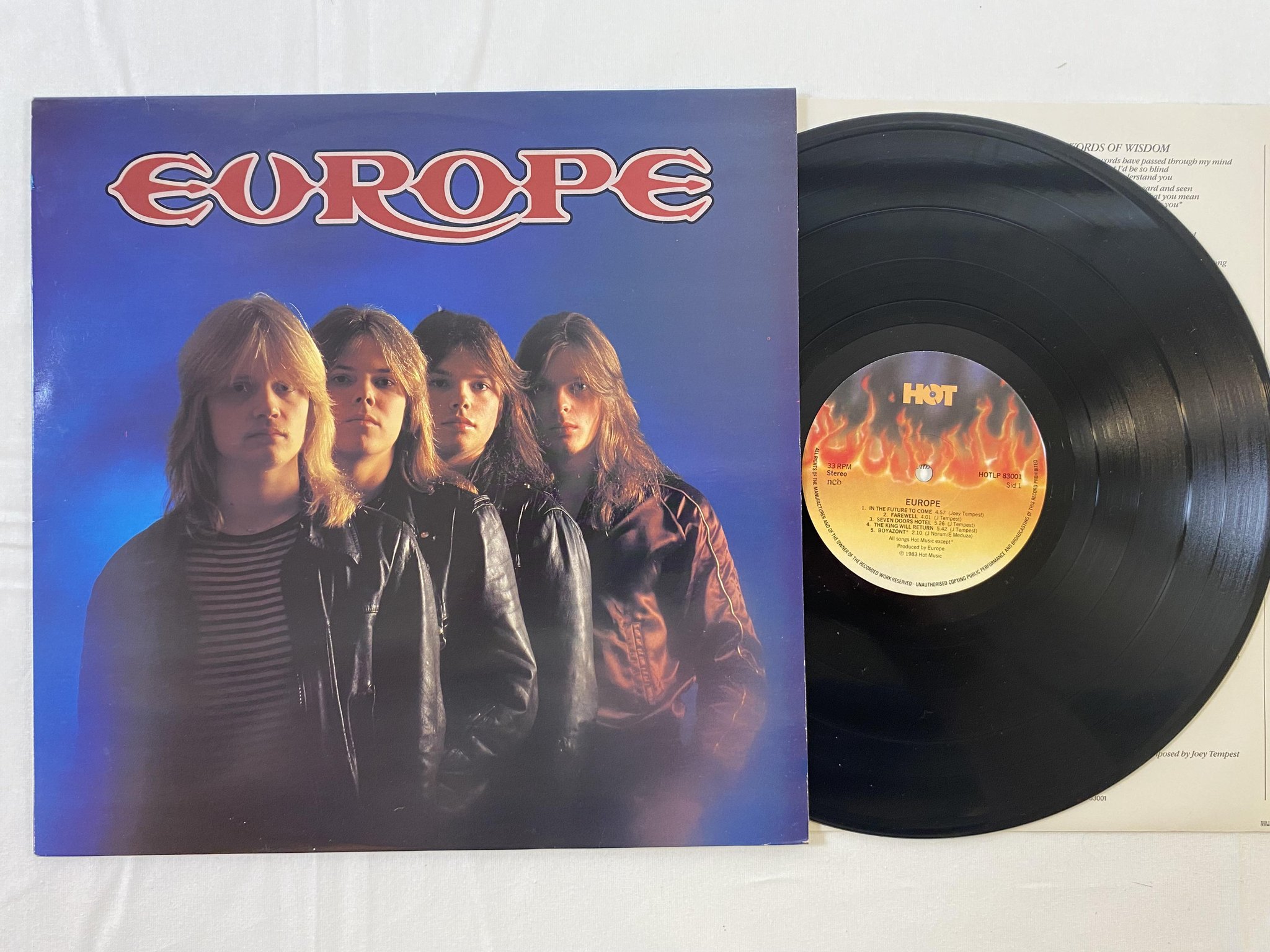 Omslagsbild för skivan EUROPE s/t LP -84 Swe HOT HOTLP 83001 