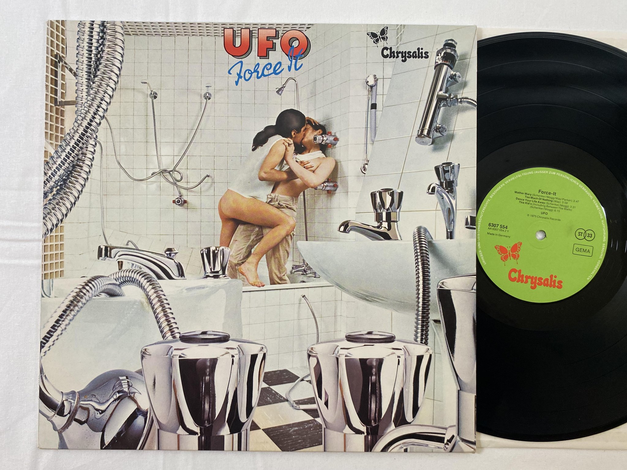 Omslagsbild för skivan UFO force-it LP -75 Ger CHRYSALIS 6307 554