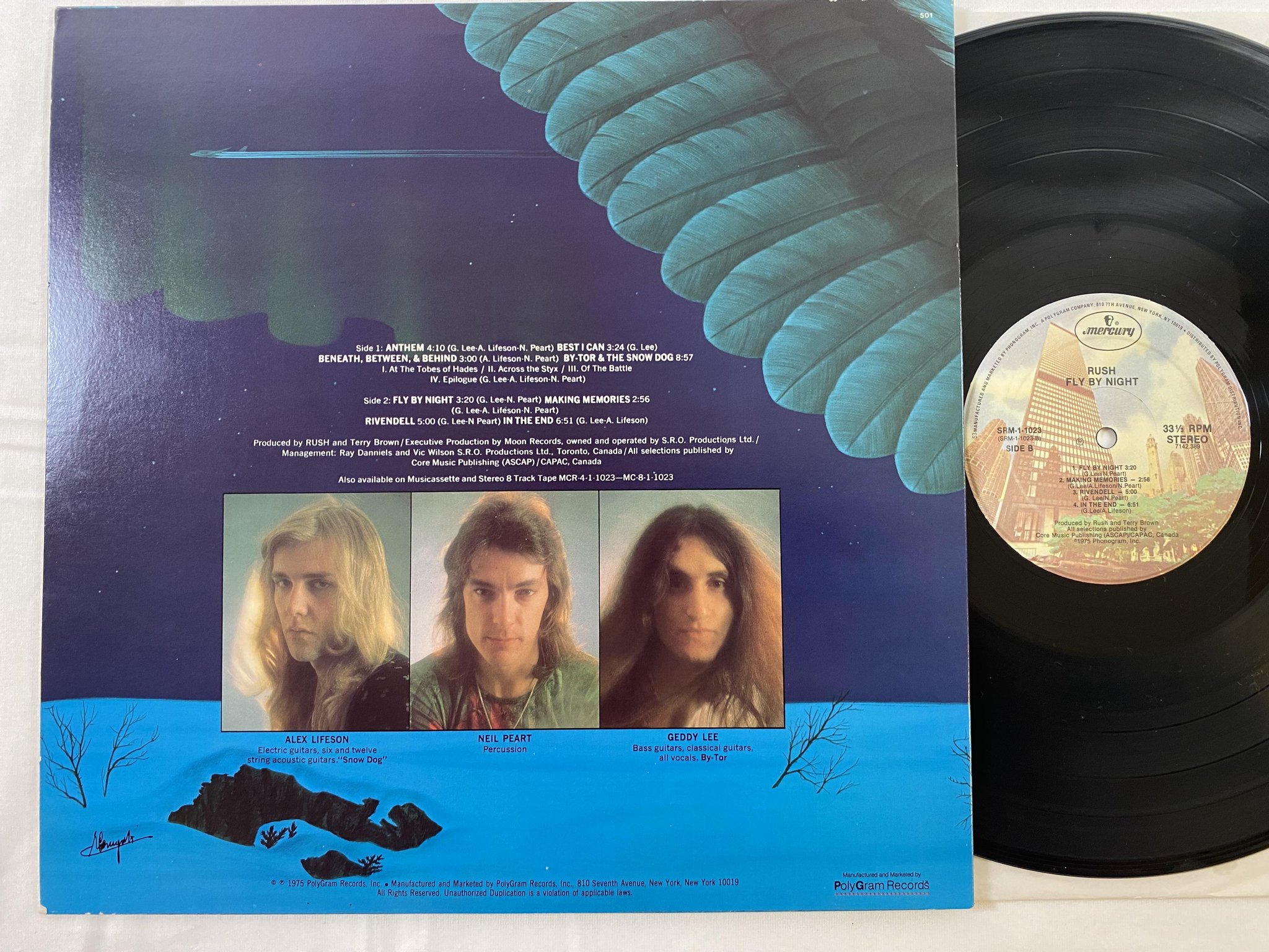 Omslagsbild för skivan RUSH Fly By Night LP US mercury SRM-1-1023