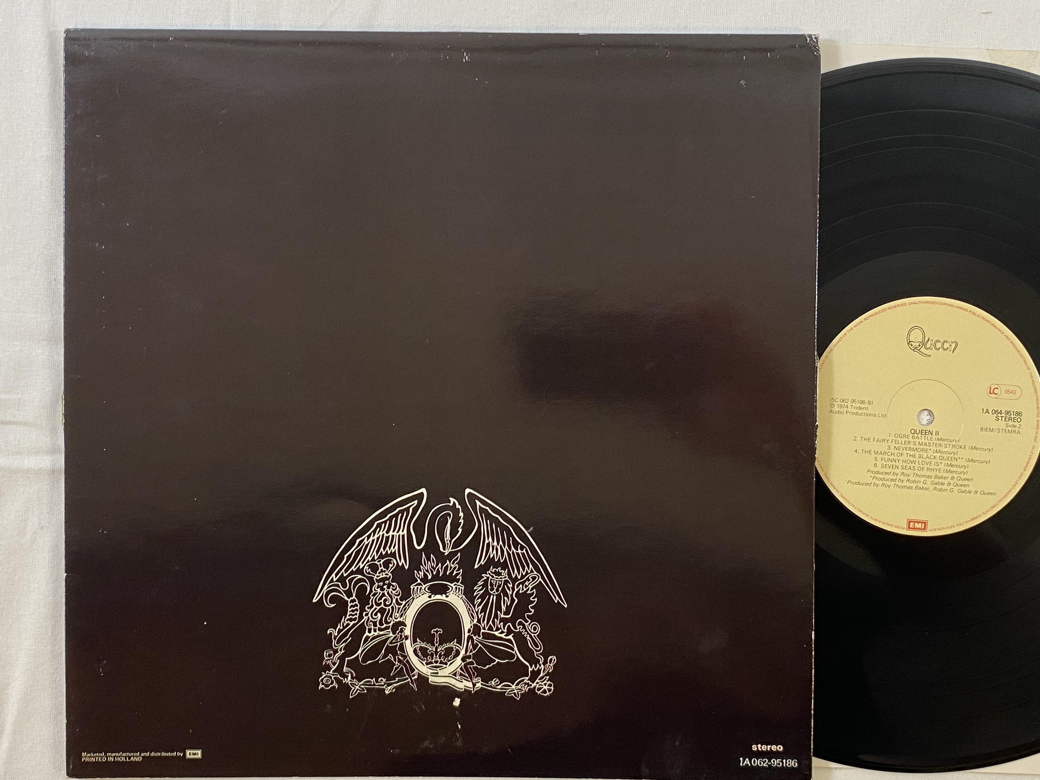 Omslagsbild för skivan QUEEN II LP re Hol EMI 1A 064-95186 