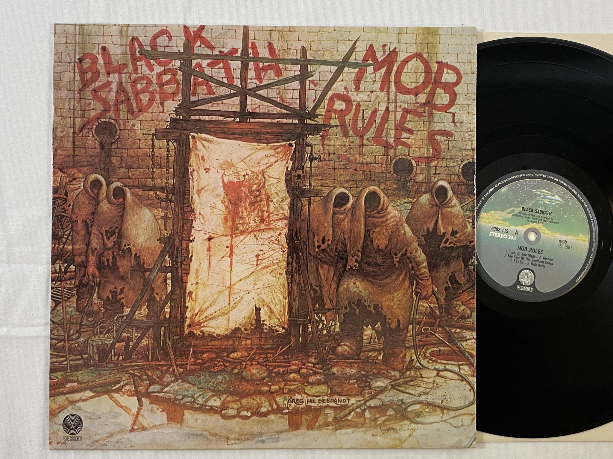 Omslagsbild för skivan BLACK SABBATH mob rules LP -81 NCB vertigo 6302 119