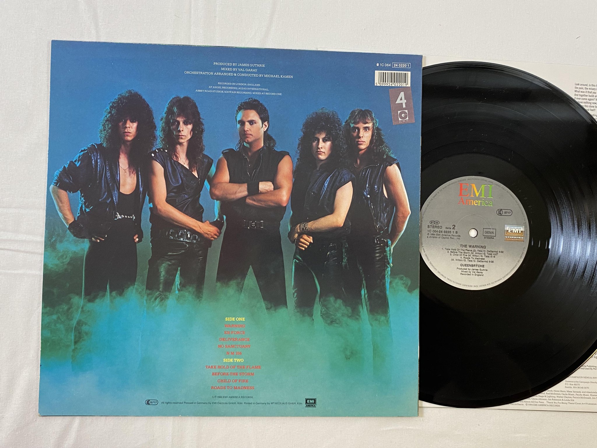 Omslagsbild för skivan QUEENSRYCHE the warning LP -84 EMI AMERICAN  064 24 0220 1