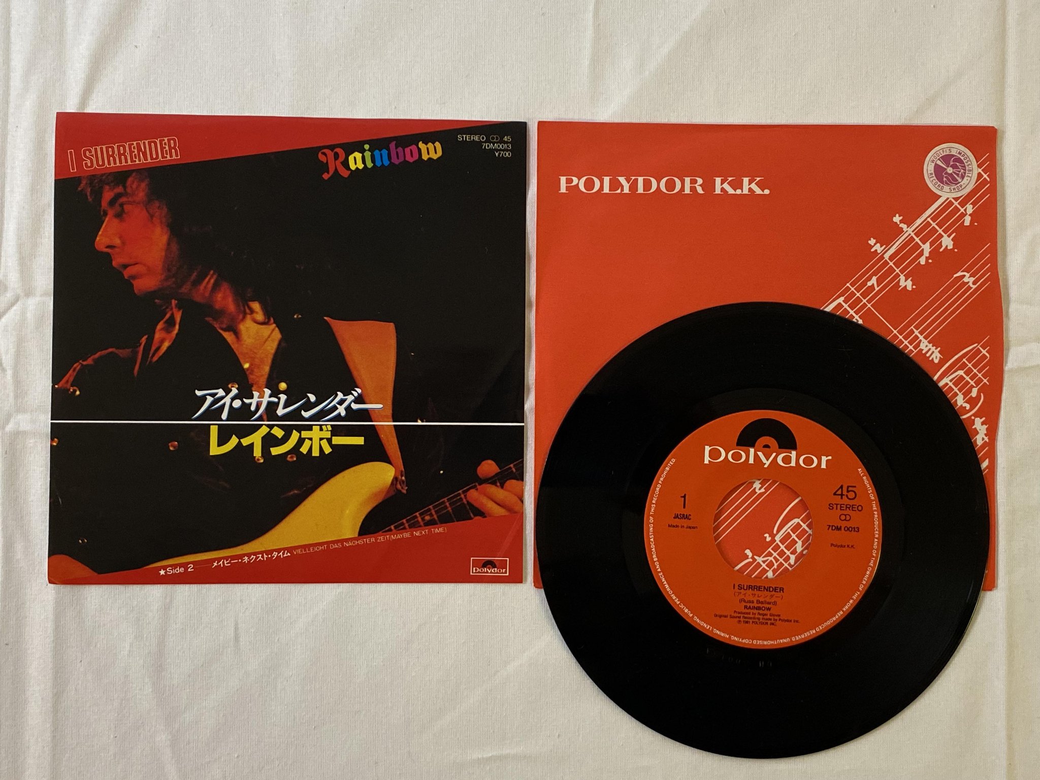 Omslagsbild för skivan RAINBOW I surrender 7"single -81 Japan POLYDOR 7DM 0013
