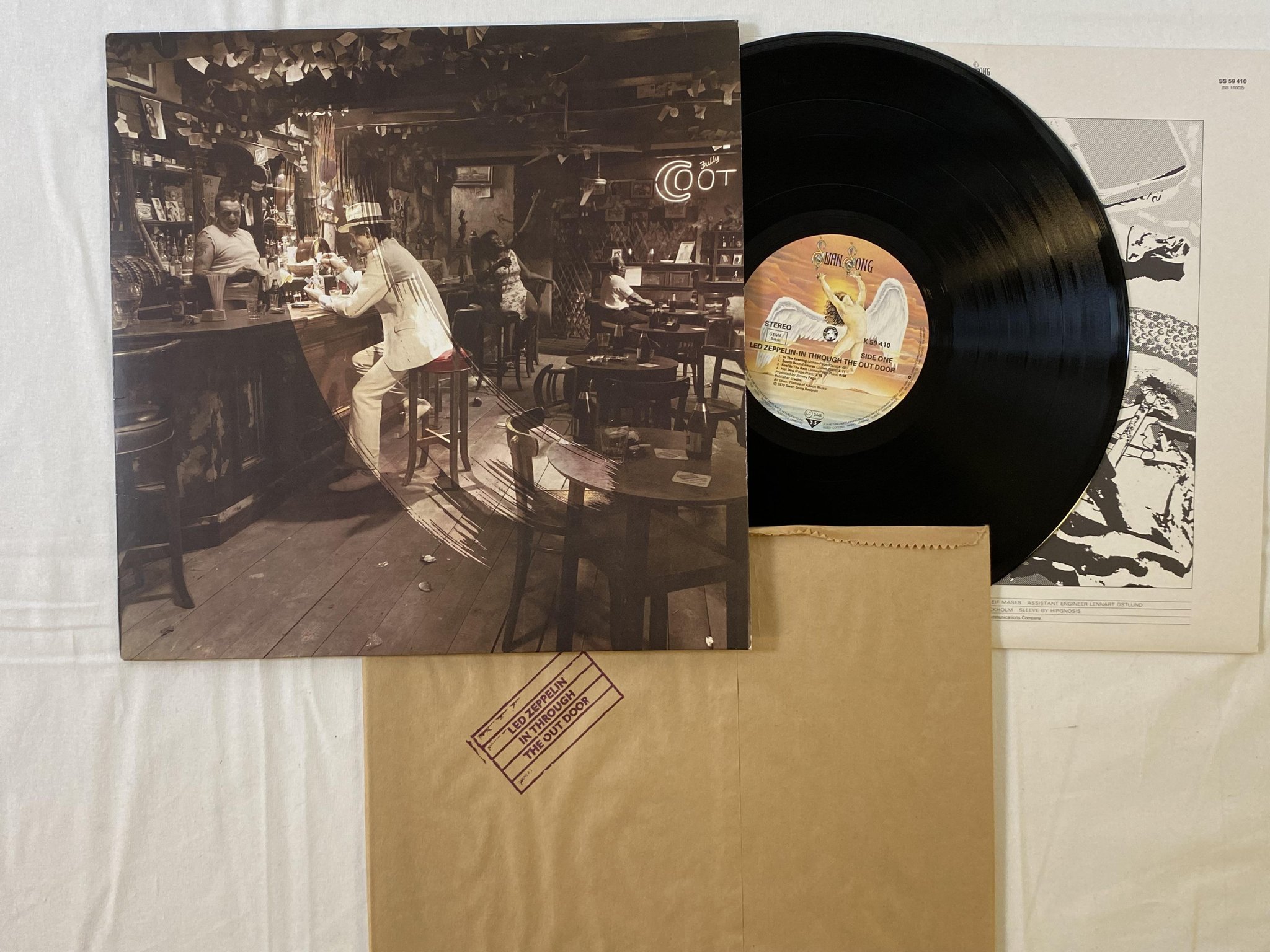 Omslagsbild för skivan LED ZEPPELIN In Through The Out Door LP -79 Ger SWAN SONG SS 59410 "A"