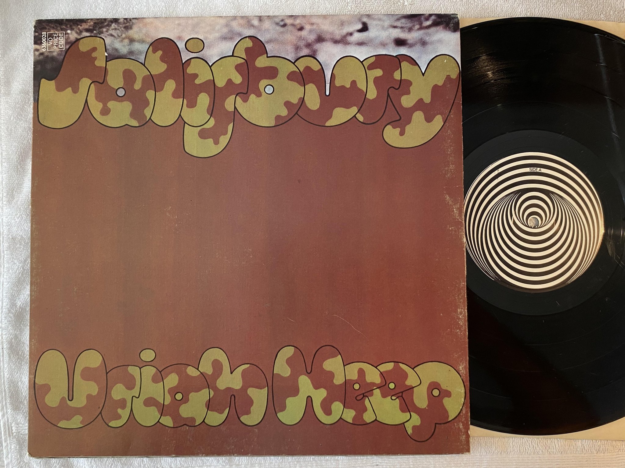 Omslagsbild för skivan URIAH HEEP salisbury LP -71 UK swirl VERTIGO 6360 028 