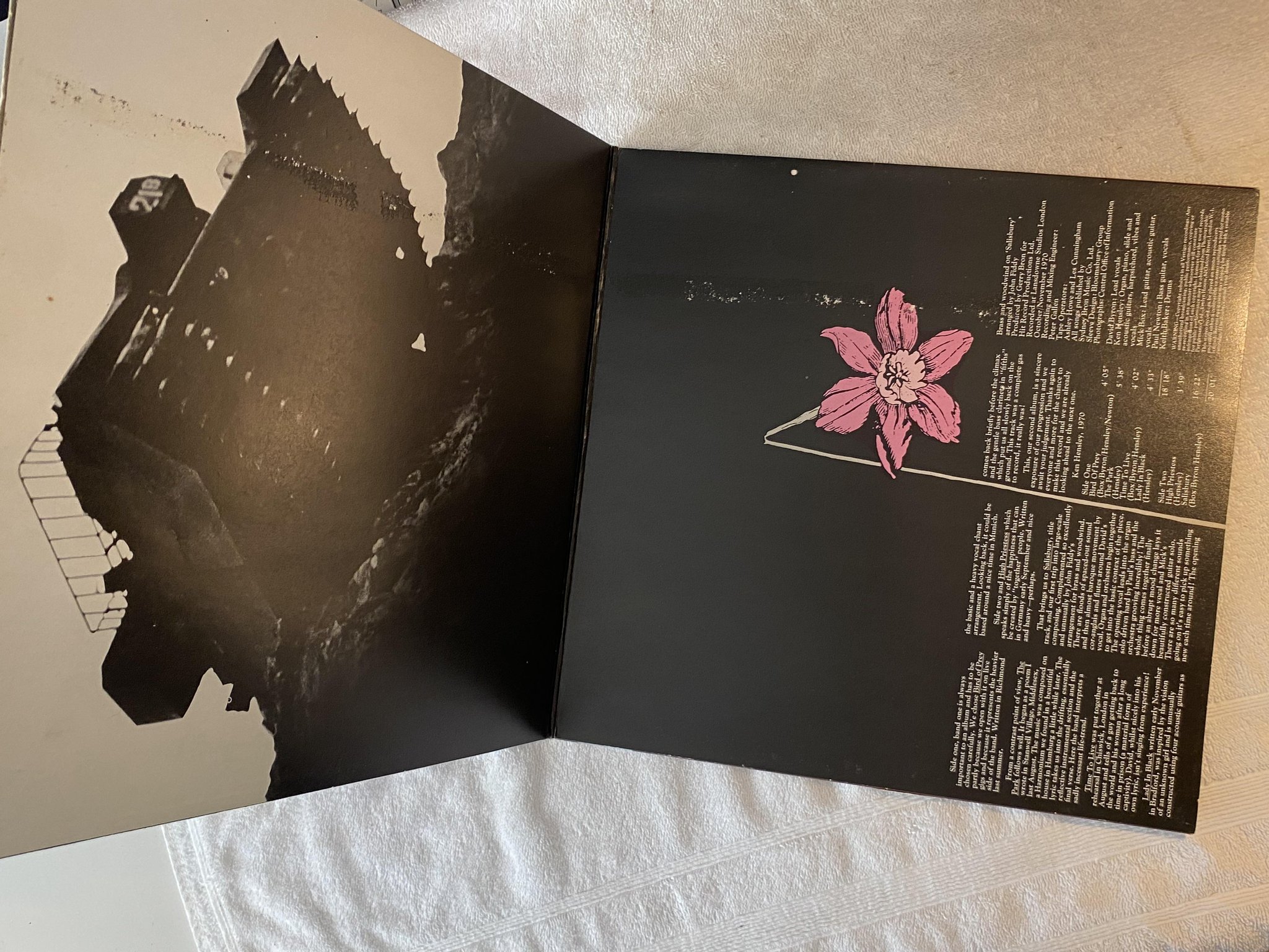 Omslagsbild för skivan URIAH HEEP salisbury LP -71 UK swirl VERTIGO 6360 028 