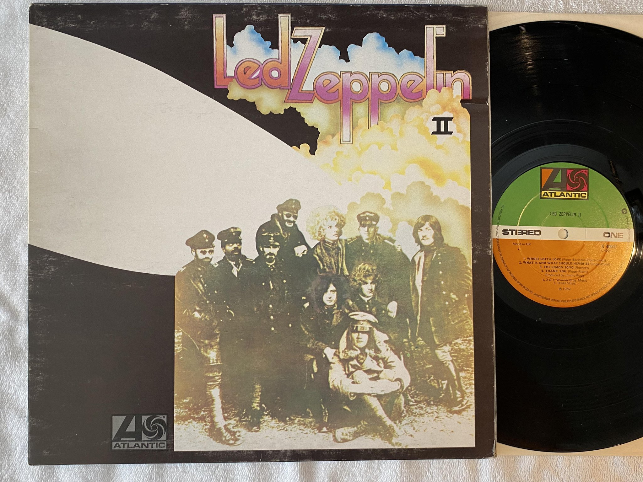 Omslagsbild för skivan LED ZEPPELIN II LP re UK ATLANTIC K 40037