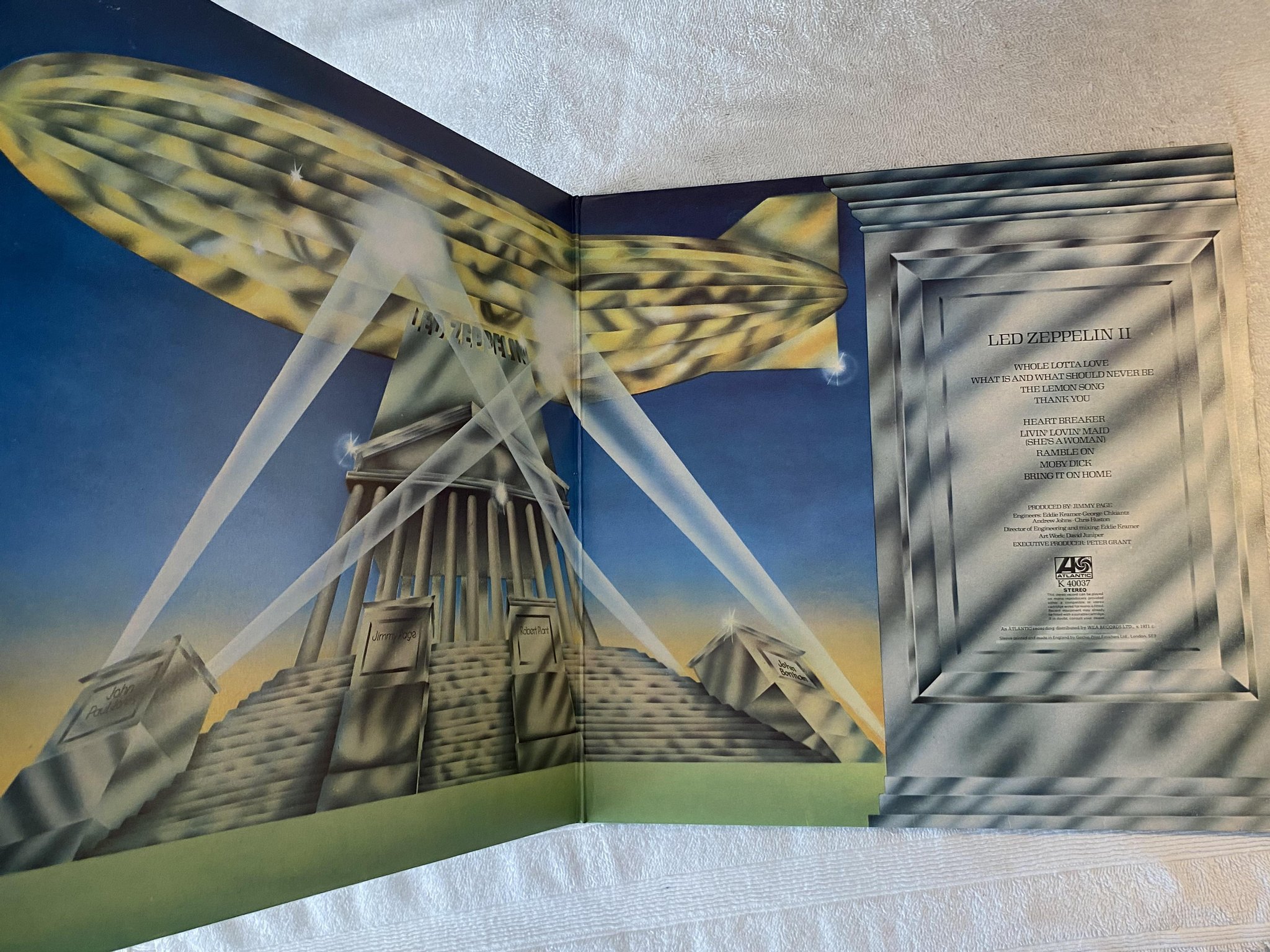 Omslagsbild för skivan LED ZEPPELIN II LP re UK ATLANTIC K 40037