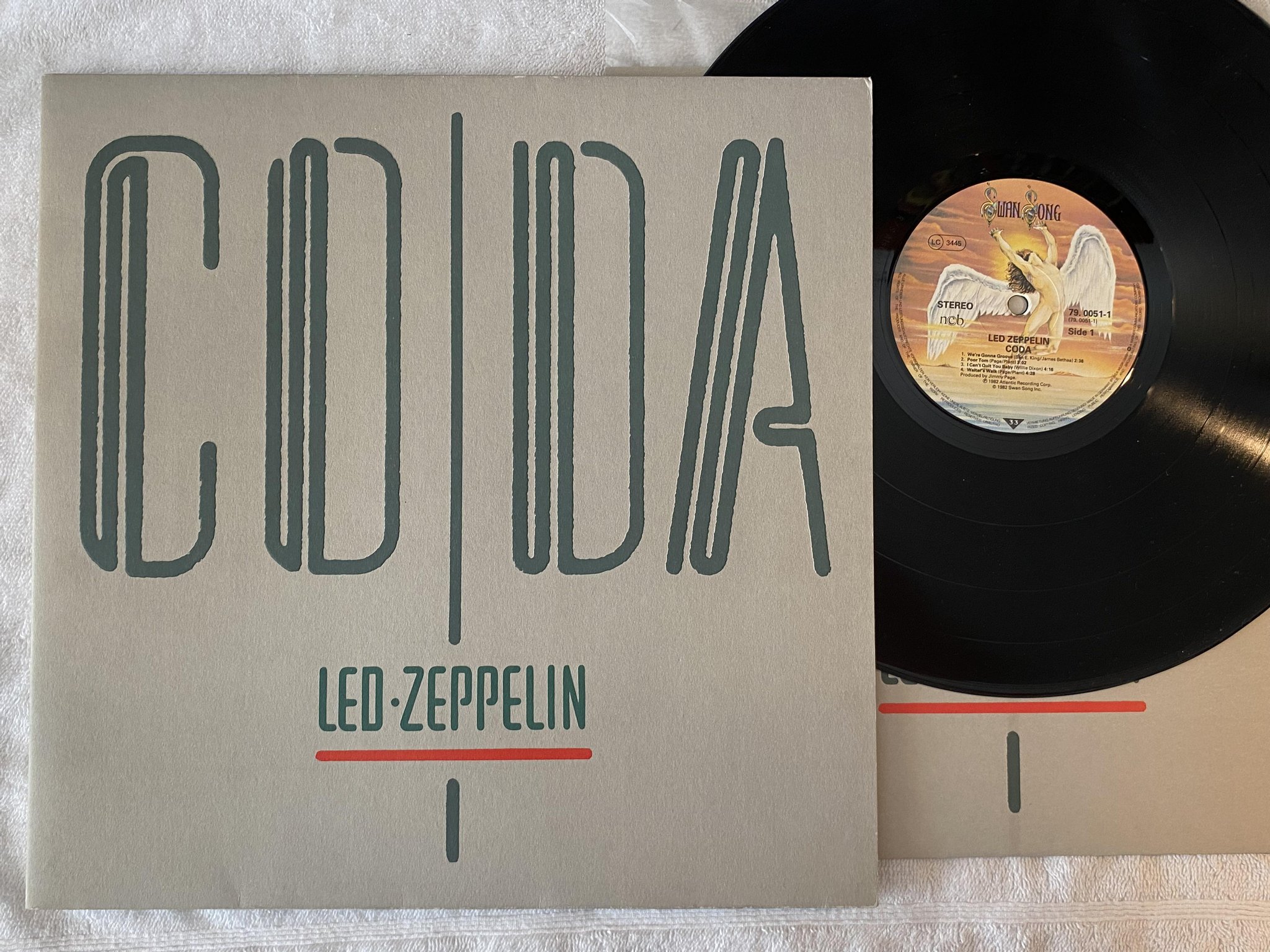 Omslagsbild för skivan LED ZEPPELIN coda LP re NCB swan song 790051-1