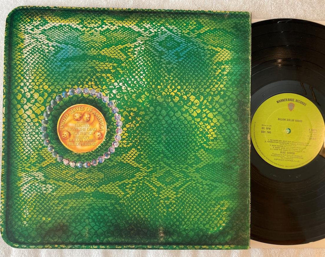 Omslagsbild för skivan ALICE COOPER billion dollar babies LP UK WARNER BROS K 56013 