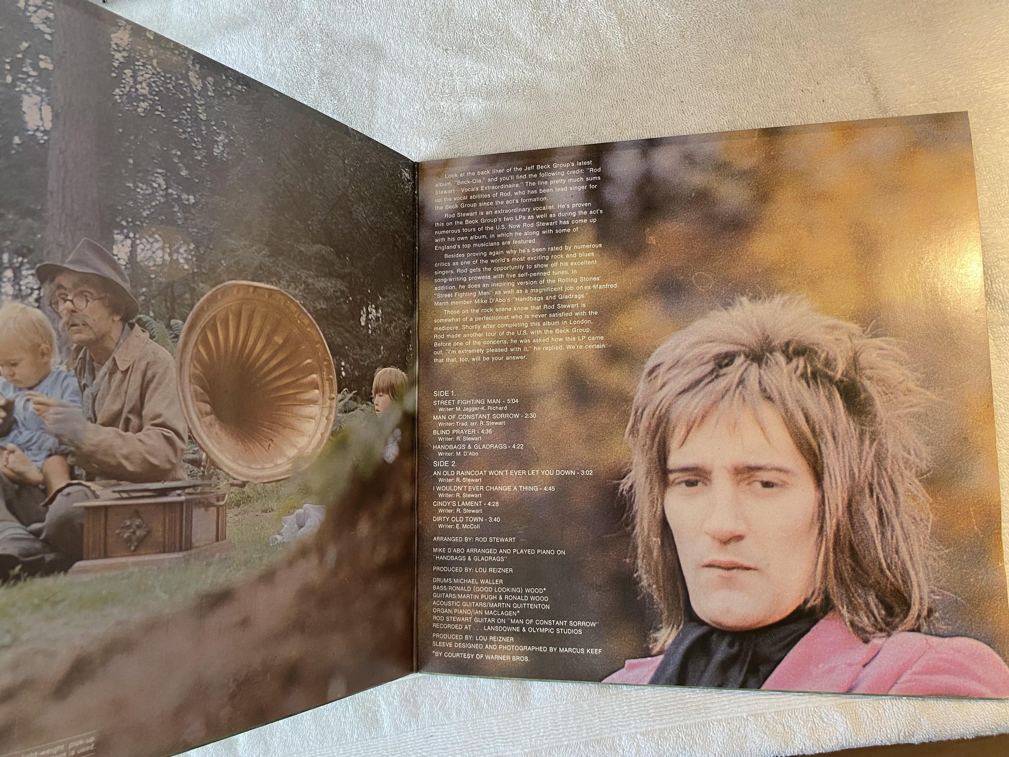 Omslagsbild för skivan ROD STEWART an old raincoat won't ever let you down LP Ger VERTIGO 847200 VTY