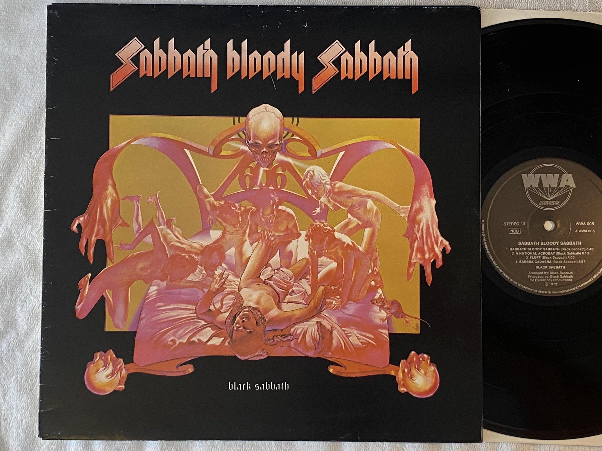 Omslagsbild för skivan BLACK SABBATH sabbath bloody sabbath LP ncb NEMS WWA 005