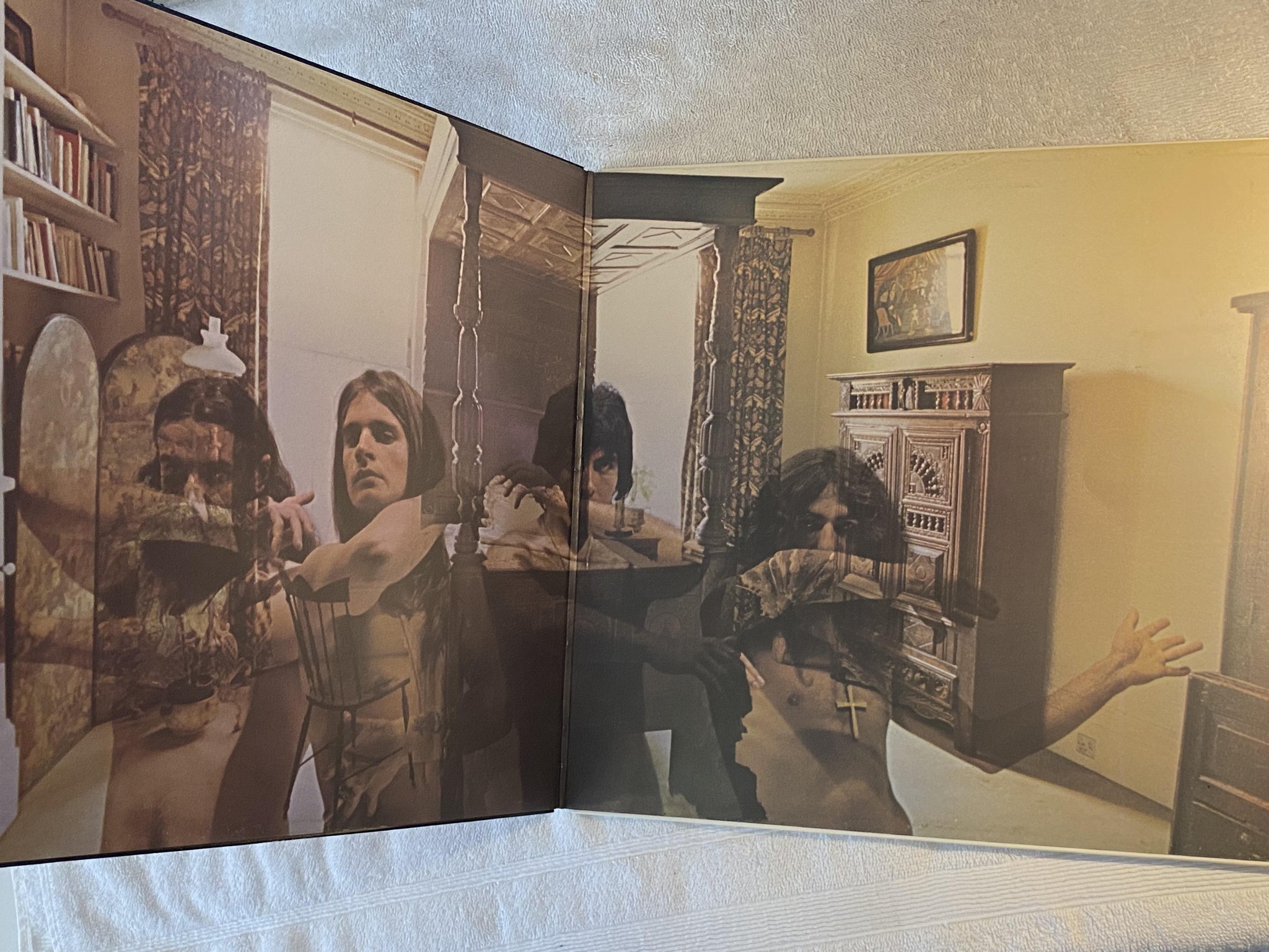 Omslagsbild för skivan BLACK SABBATH sabbath bloody sabbath LP ncb NEMS WWA 005