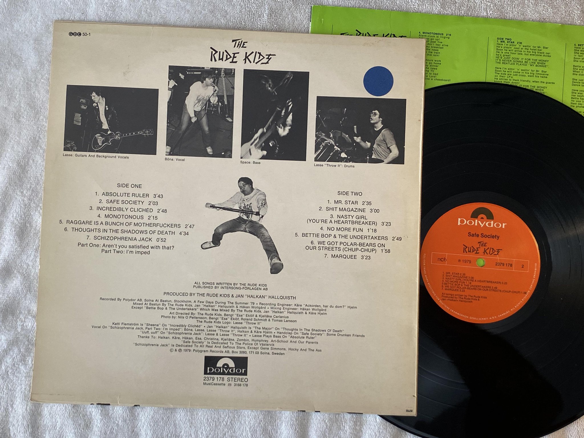 Omslagsbild för skivan THE RUDE KIDS safe society LP -79 Swe POLYDOR 2379 178 ** RARE **