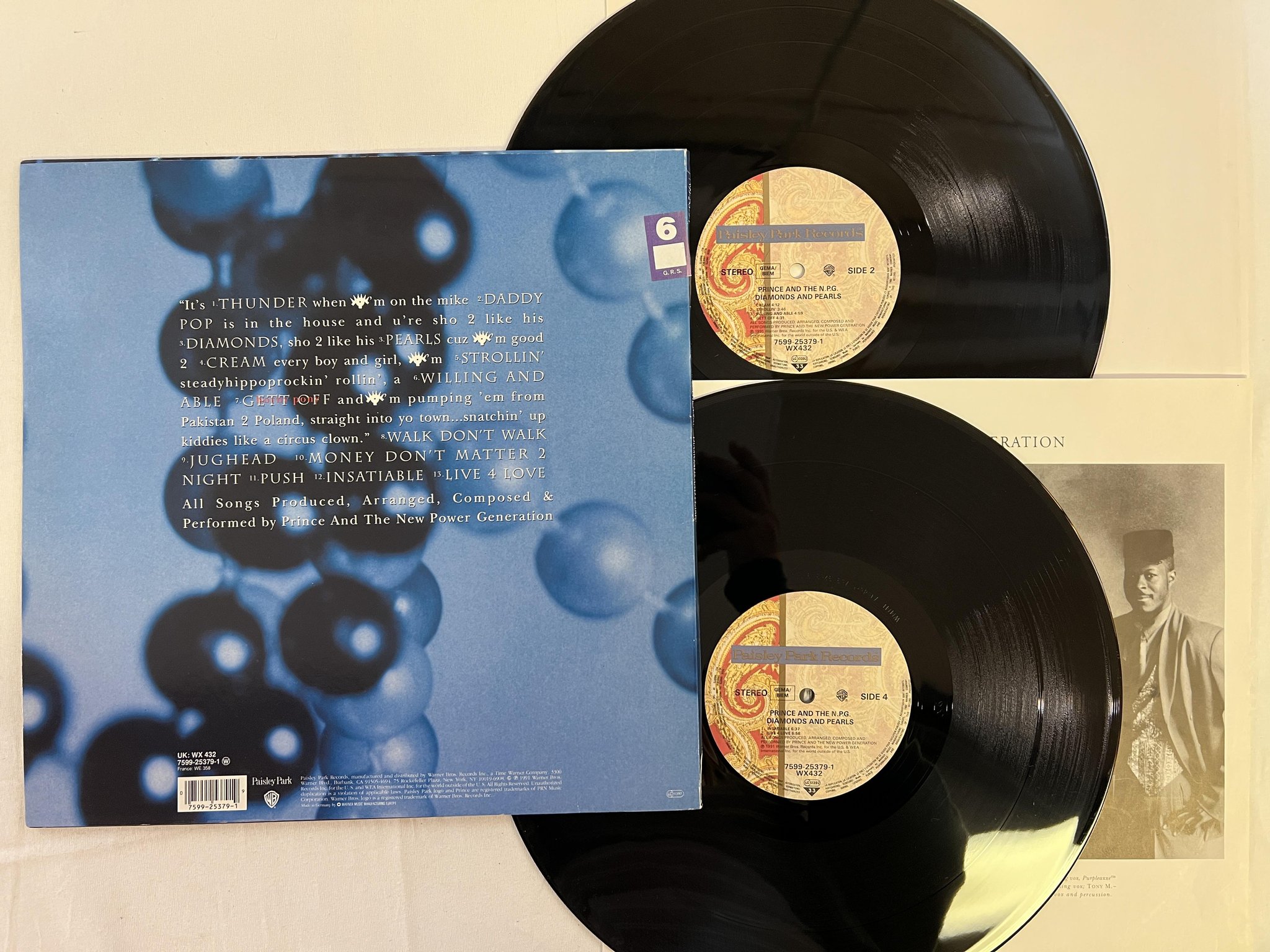Omslagsbild för skivan PRINCE & THE NEW POWER GENERATION Diamonds And Pearls 2xLP -91 *** MAGICAL ***