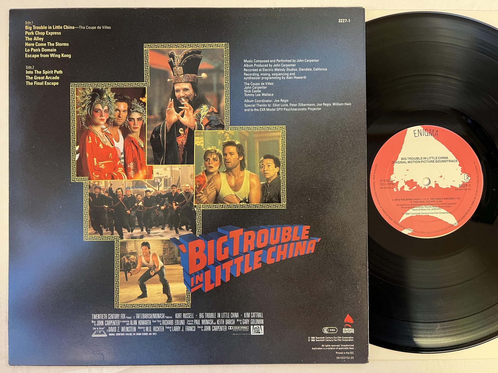 Omslagsbild för skivan JOHN CARPENTER Big trouble in Little China LP -86 eu ENIGMA 3227-1  soundtrack