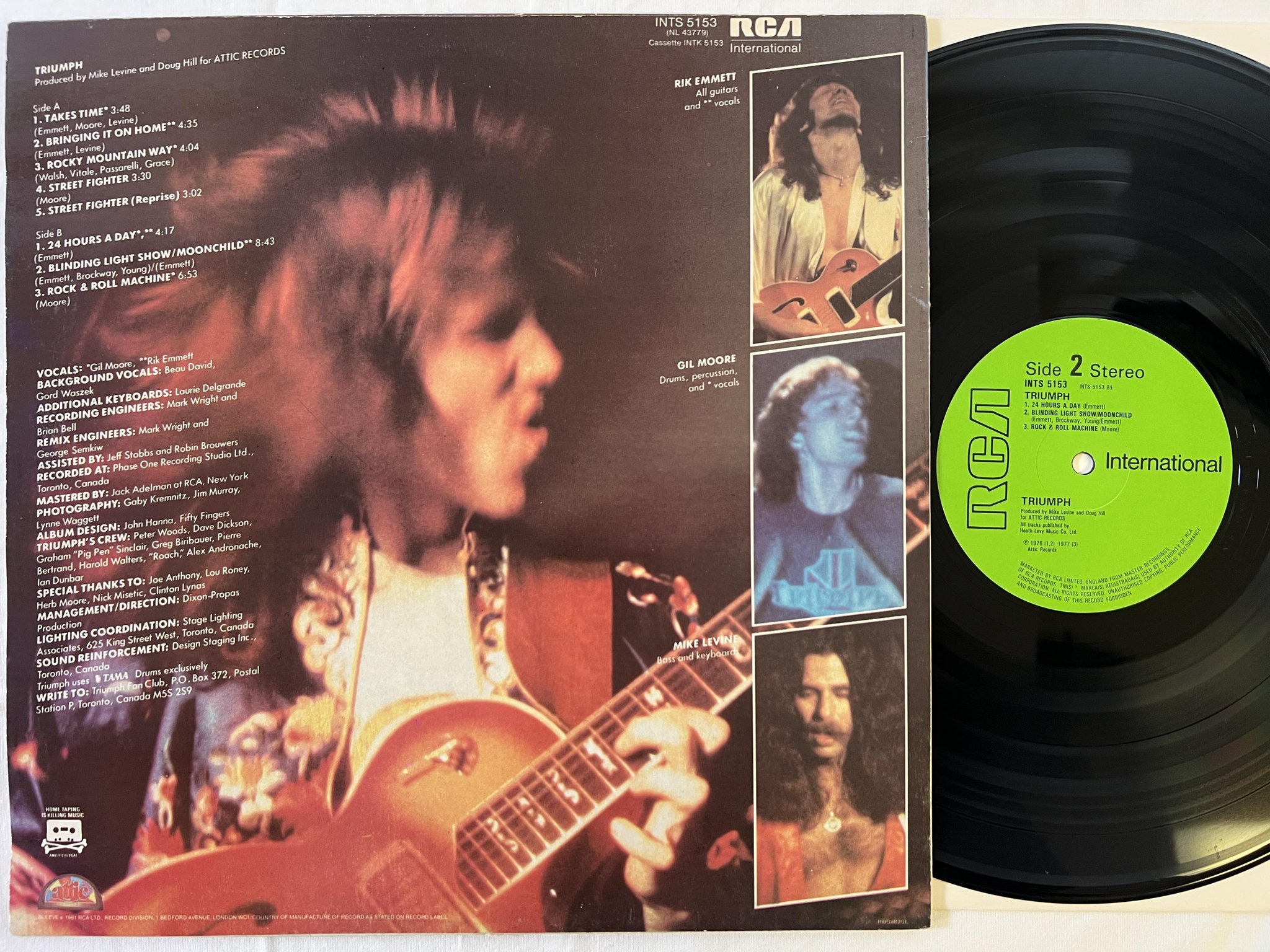 Omslagsbild för skivan TRIUMPH s/t LP -81 UK RCA INTERNATIONAL INTS 5153