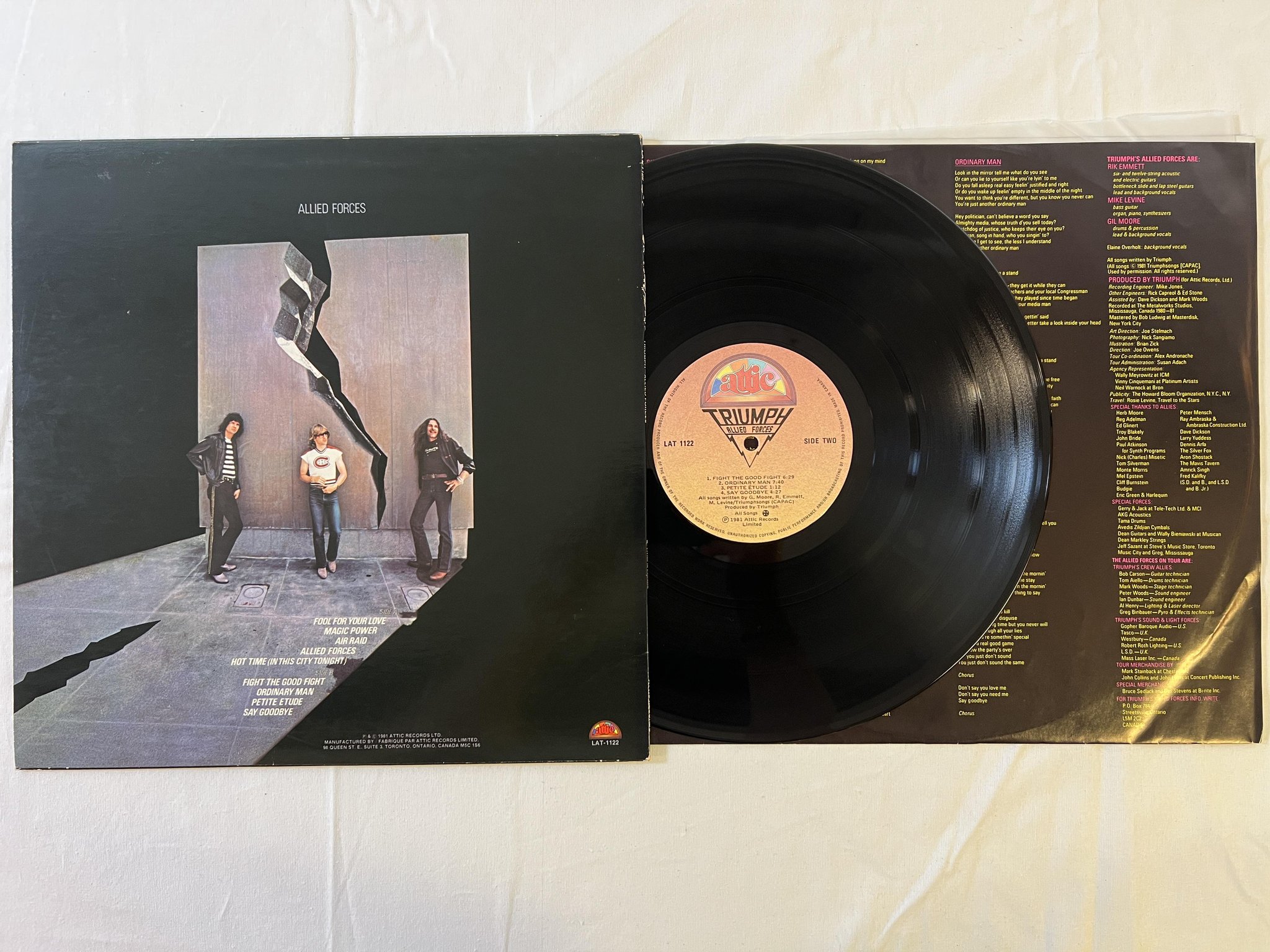 Omslagsbild för skivan TRIUMPH allied forces LP -81 Can ATTIC LAT-1122