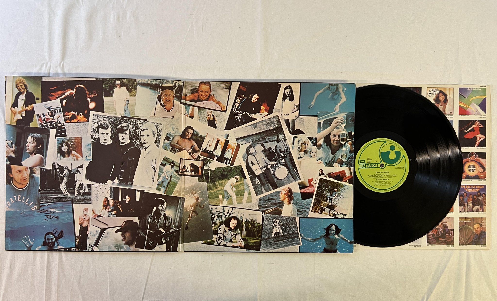 Omslagsbild för skivan DAVID GILMOUR s/t LP -78 HARVEST 7C 064-60774