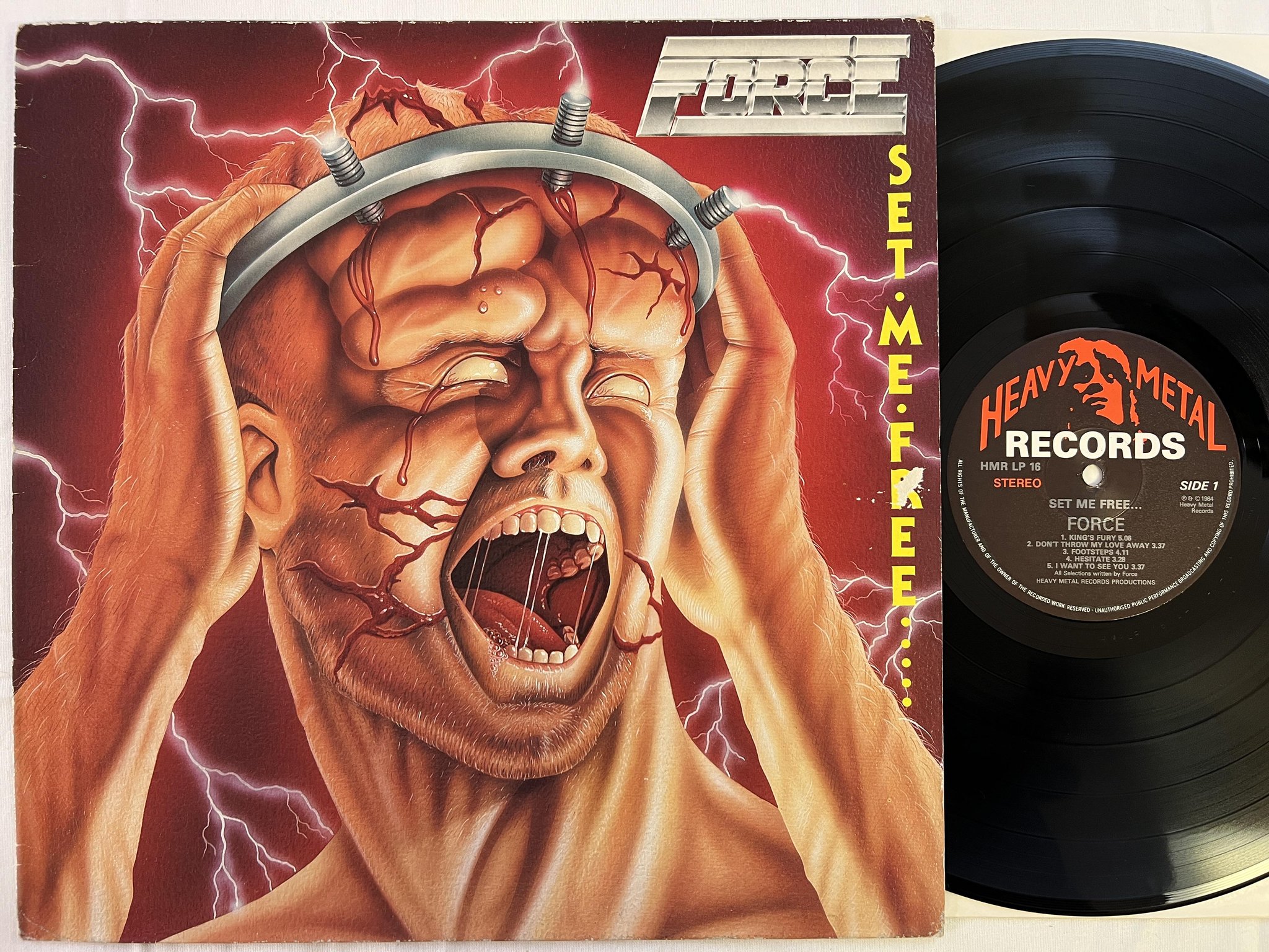 Omslagsbild för skivan FORCE set me free... LP -84 UK HEAVY METAL HMR LP 16 