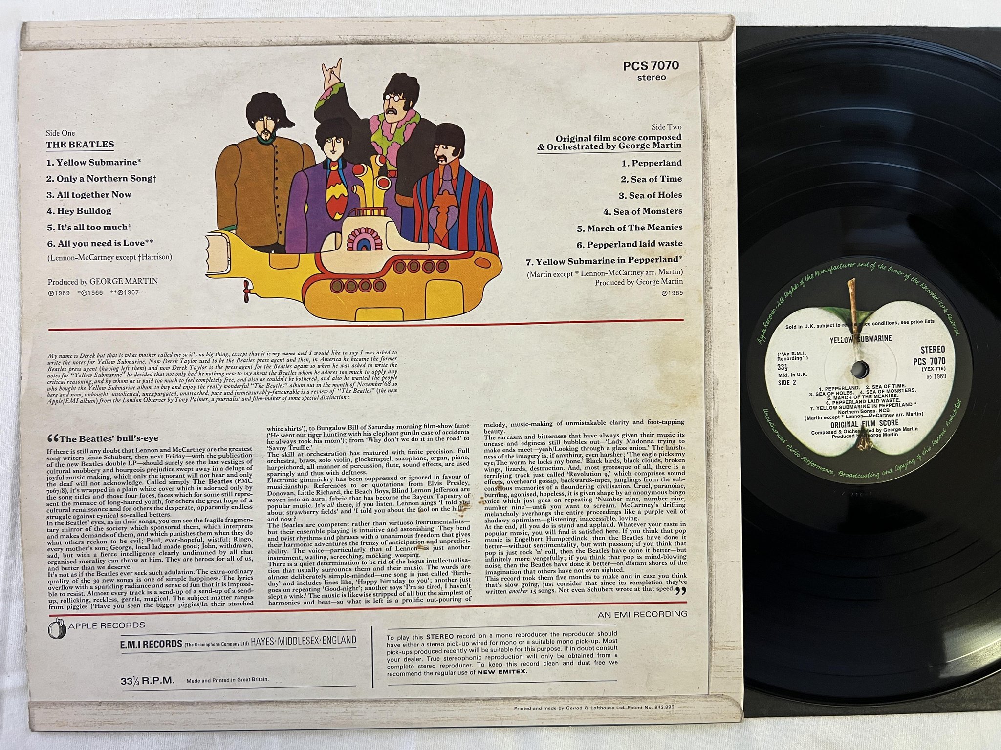 Omslagsbild för skivan THE BEATLES yellow submarine LP -69 UK APPLE PCS 7070 