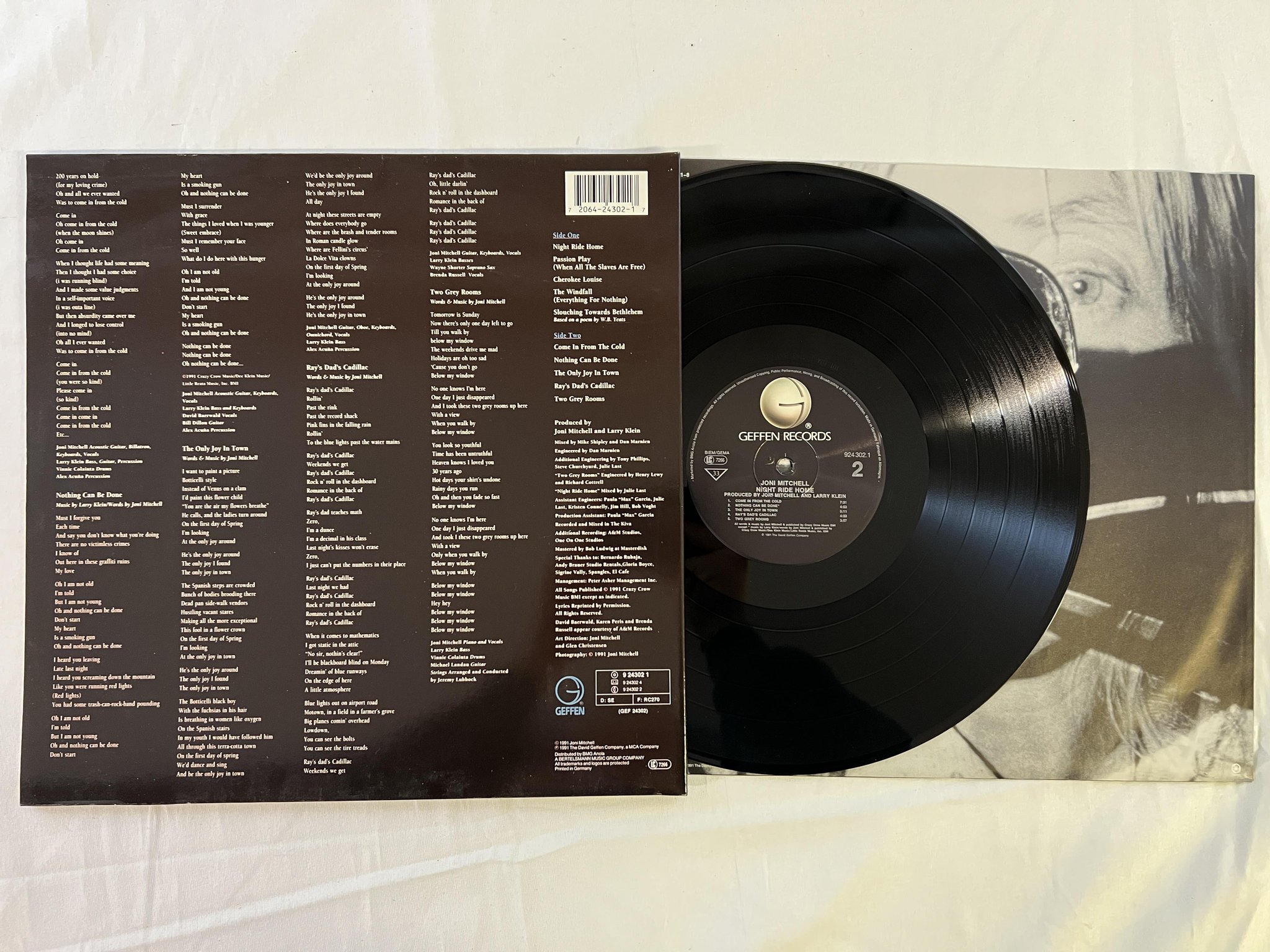 Omslagsbild för skivan JONI MITCHELL night ride home LP -91 Ger GEFFEN 9243021