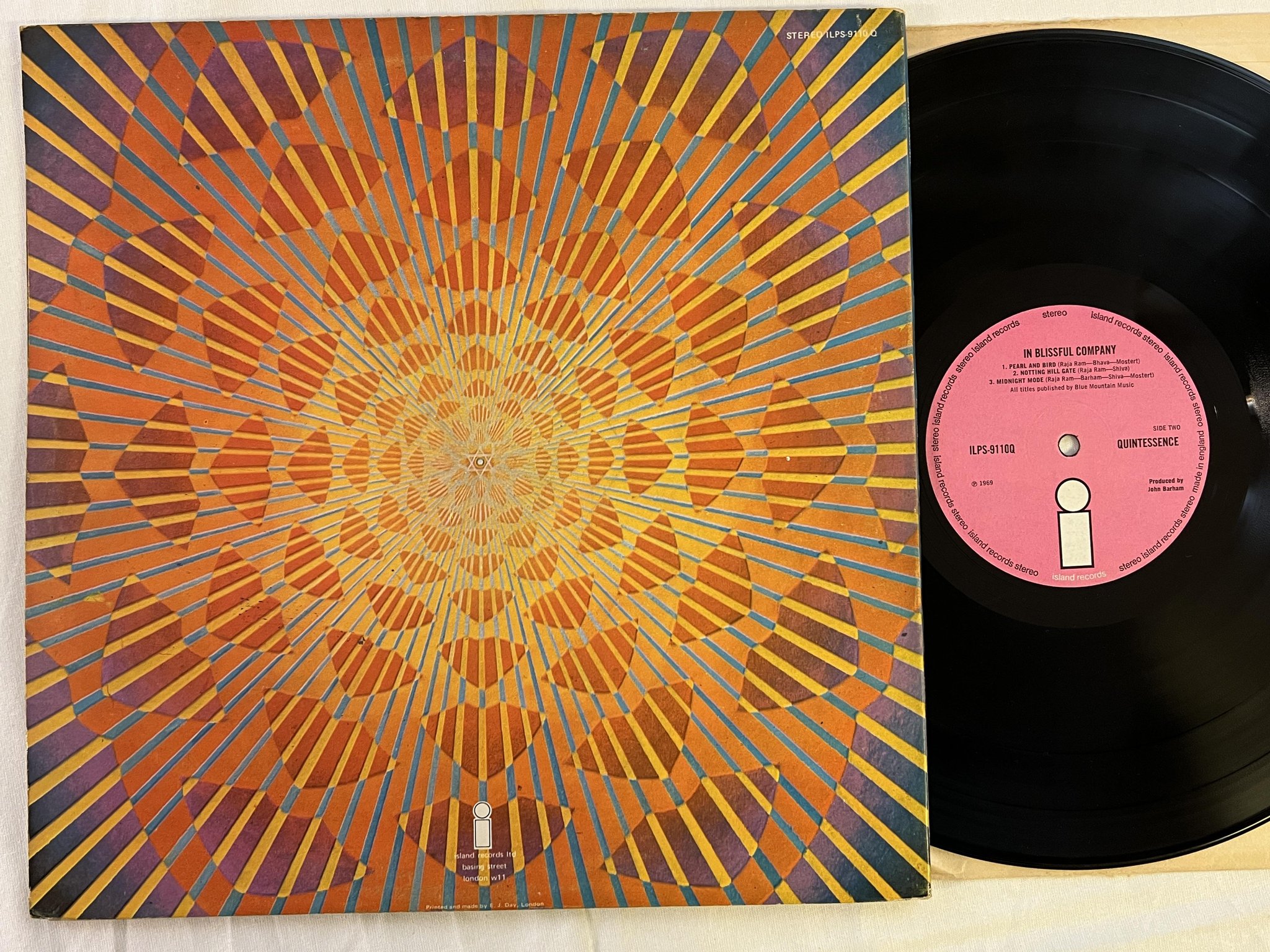 Omslagsbild för skivan QUINTESSENCE in blissful company LP UK ISLAND ILPS 9110Q * PSYCH *