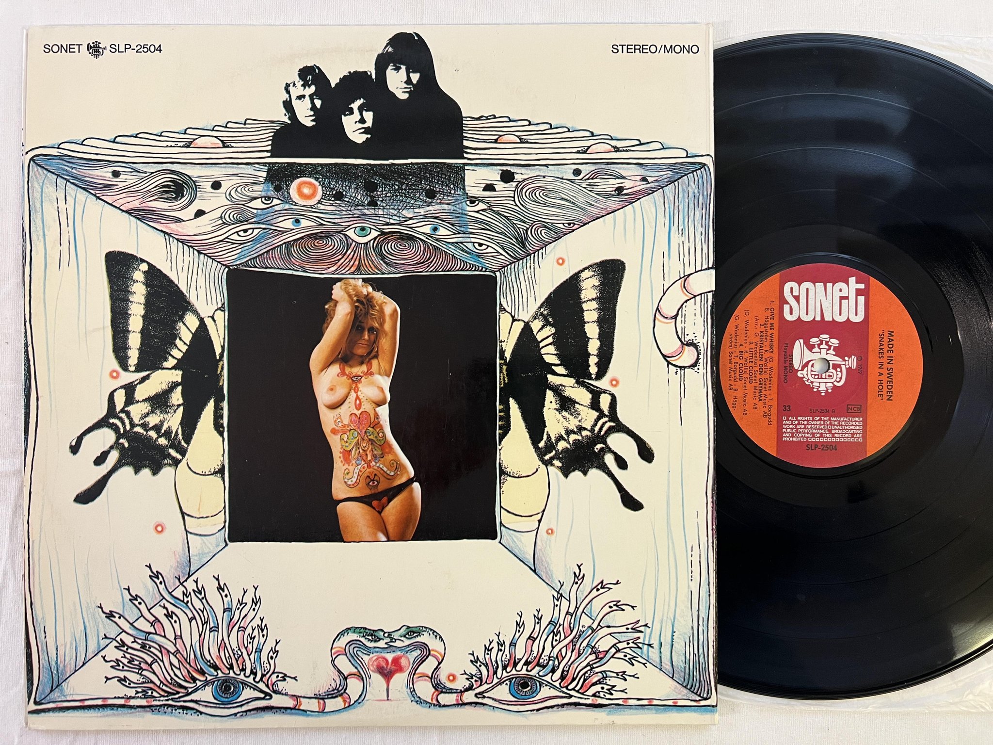 Omslagsbild för skivan MADE IN SWEDEN snakes in a hole LP -69 Swe SONET  SLP-2504  Ardy Strüwer artwork