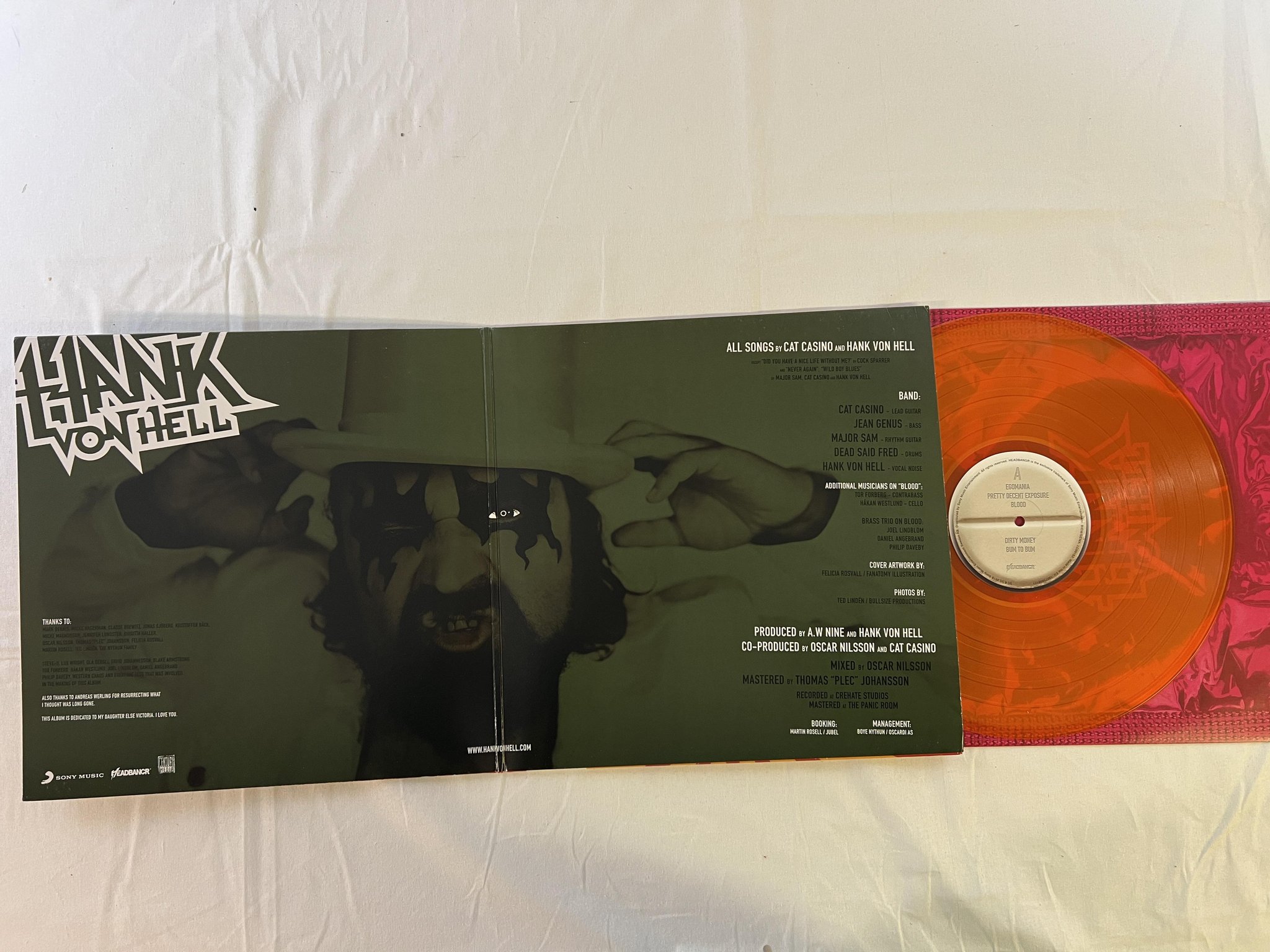 Omslagsbild för skivan HANK VON HELL Egomania LP 2018 SONY MUSIC 19075898121 Orange Translucent vinyl