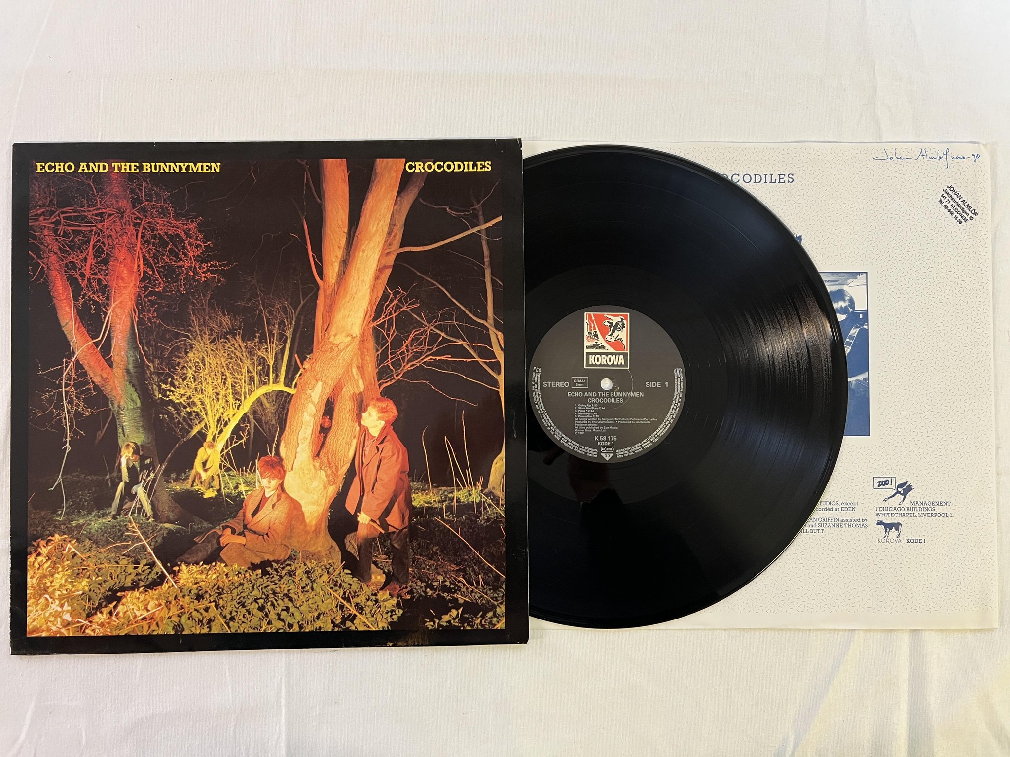 Omslagsbild för skivan ECHO AND THE BUNNYMEN crocodiles LP -80 Ger KOROVA K 58 175