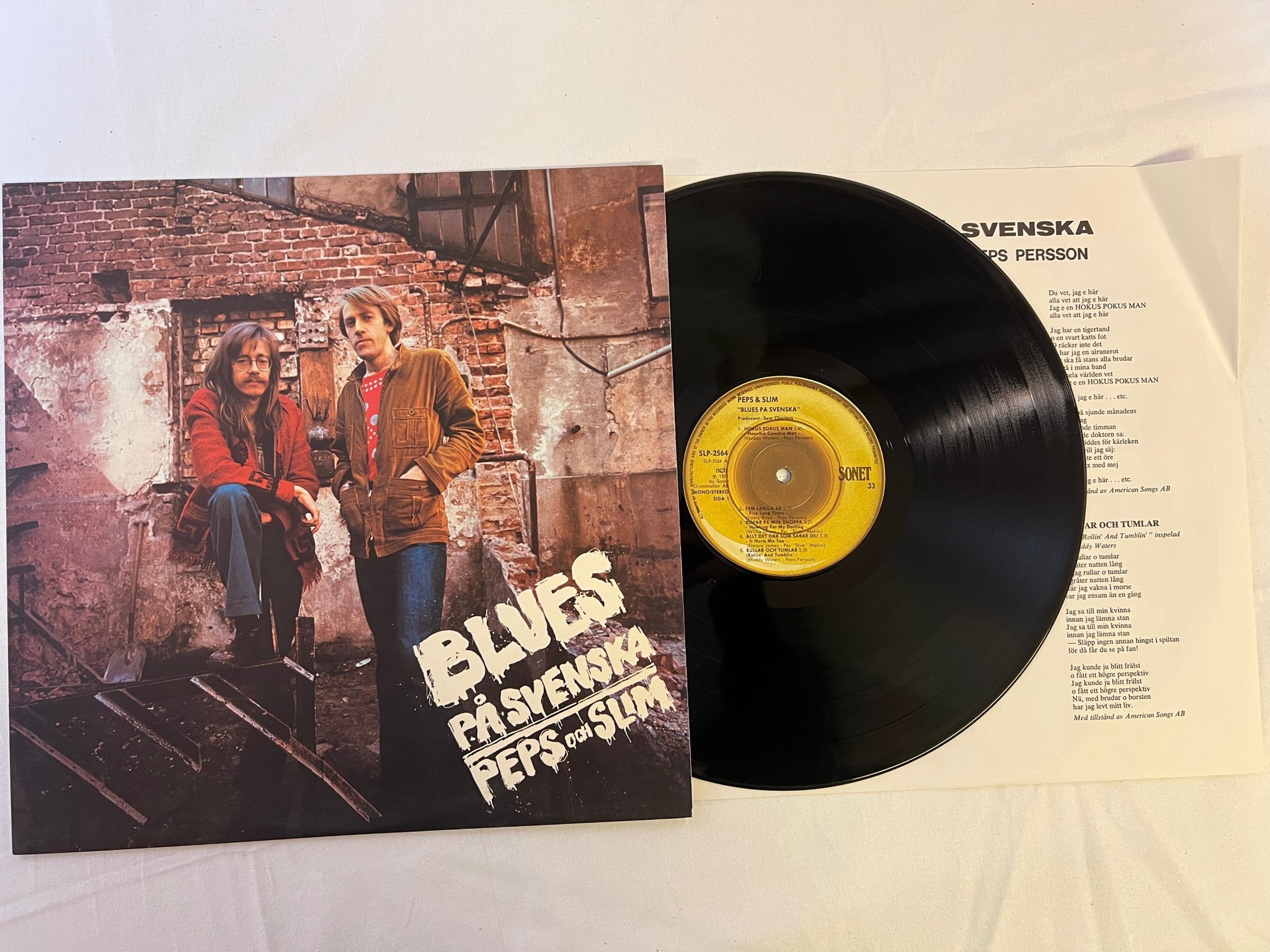 Omslagsbild för skivan PEPS & SLIM blues på svenska LP -75 Swe SONET SLP 2564
