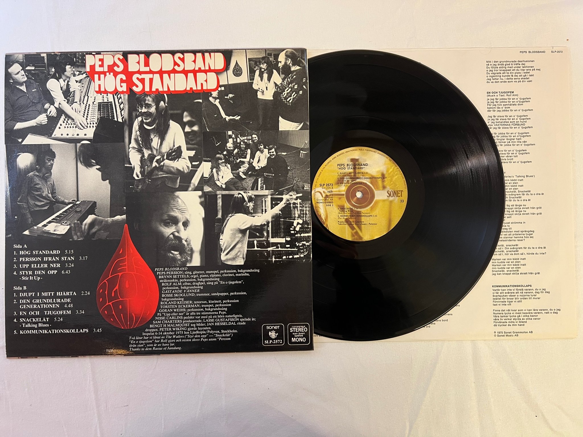 Omslagsbild för skivan PEPS BLODSBAND hög standard LP -75 Swe SONET SLP 2572