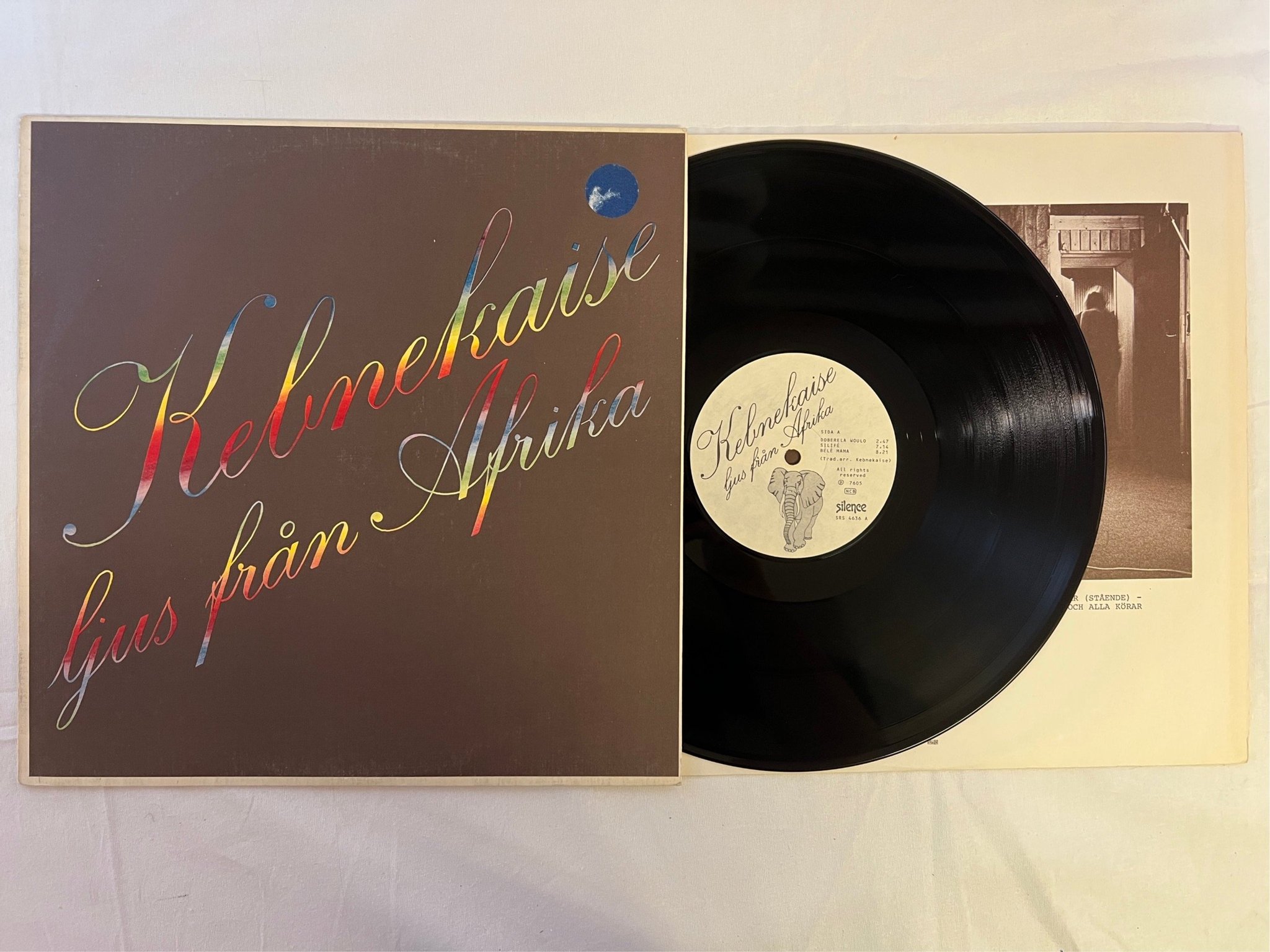 Omslagsbild för skivan KEBNEKAISE ljus från Afrika LP -76 SILENCE SRS 4636